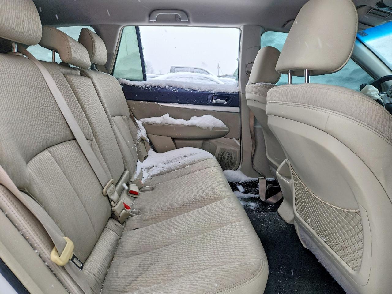 2011 Subaru Outback 2.5i Premium Белый vin: 4S4BRBCC7B3435059