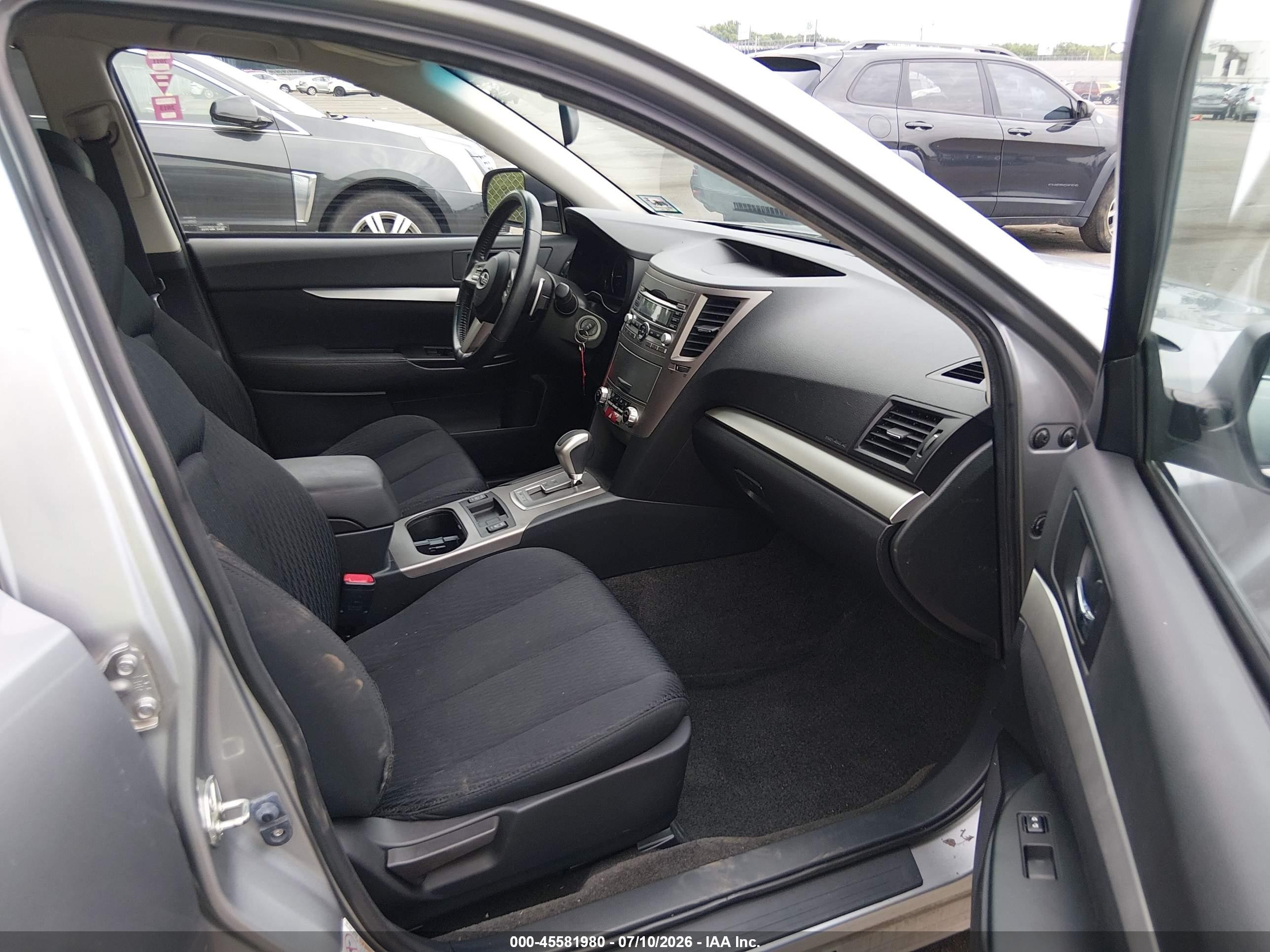 2011 Subaru Outback 2.5i Premium Gray vin: 4S4BRBCC7B3437250