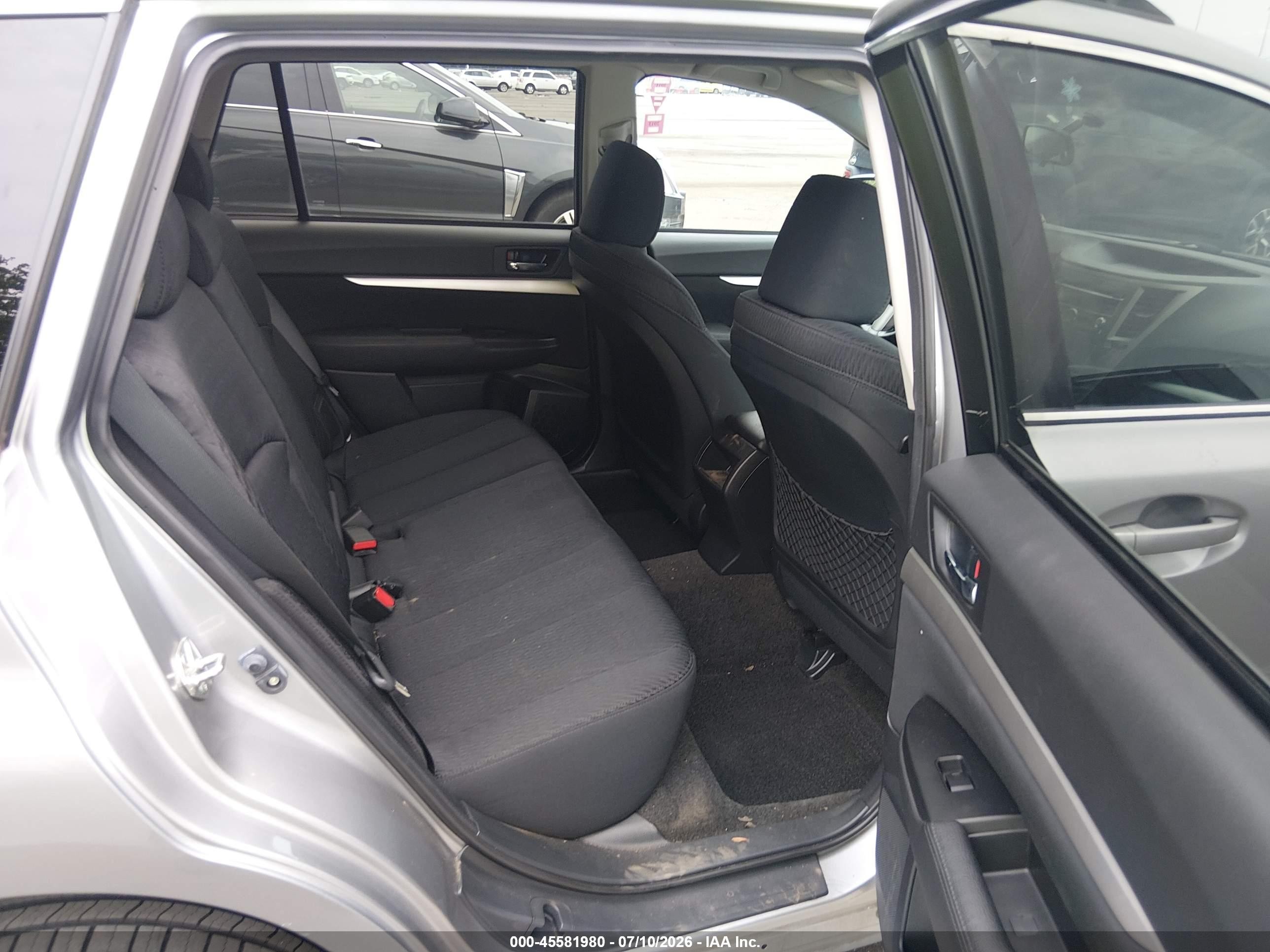 2011 Subaru Outback 2.5i Premium Gray vin: 4S4BRBCC7B3437250
