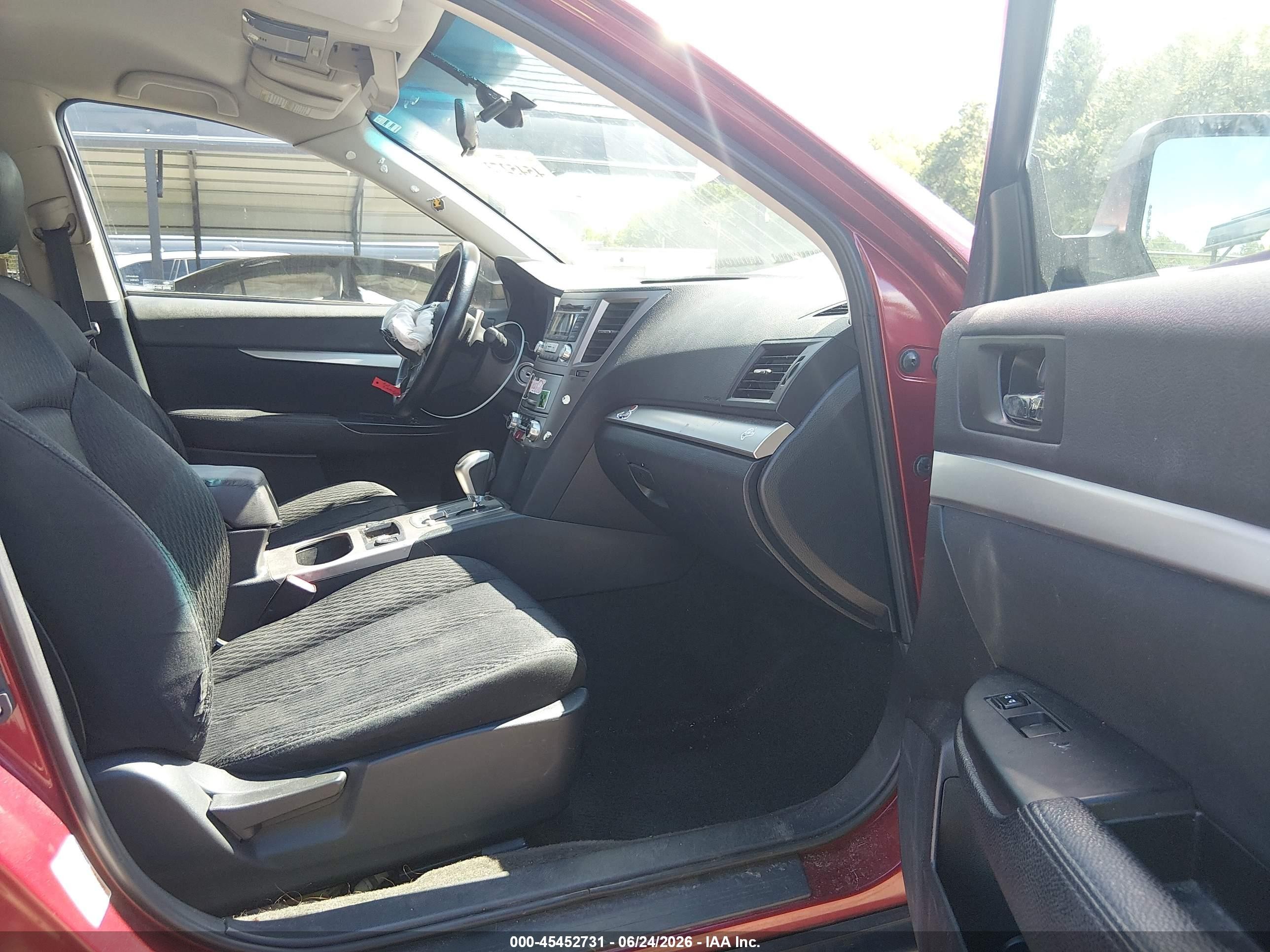 2012 Subaru Outback 2.5i Premium Burgundy vin: 4S4BRBCC7C3255047