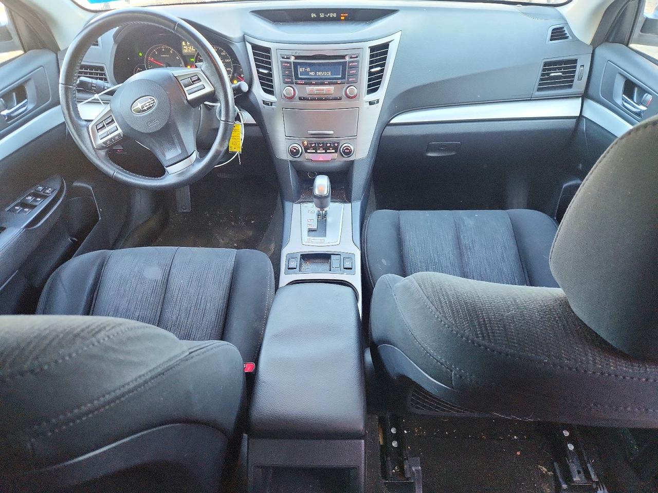 2013 Subaru Outback 2.5i Premium Серебряный vin: 4S4BRBCC7D3285215