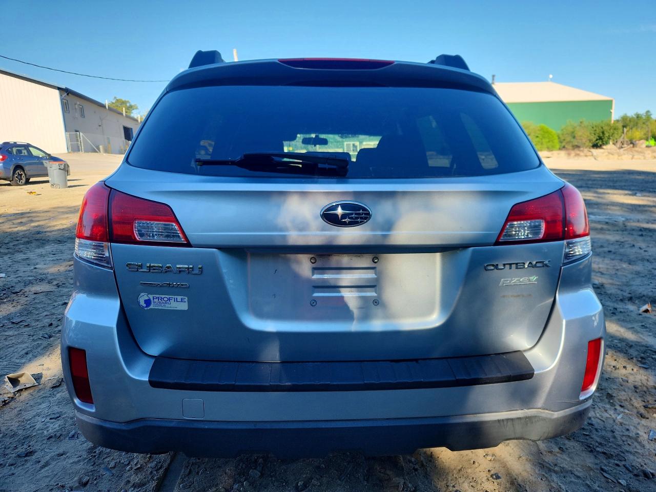 2013 Subaru Outback 2.5i Premium Серебряный vin: 4S4BRBCC7D3285215