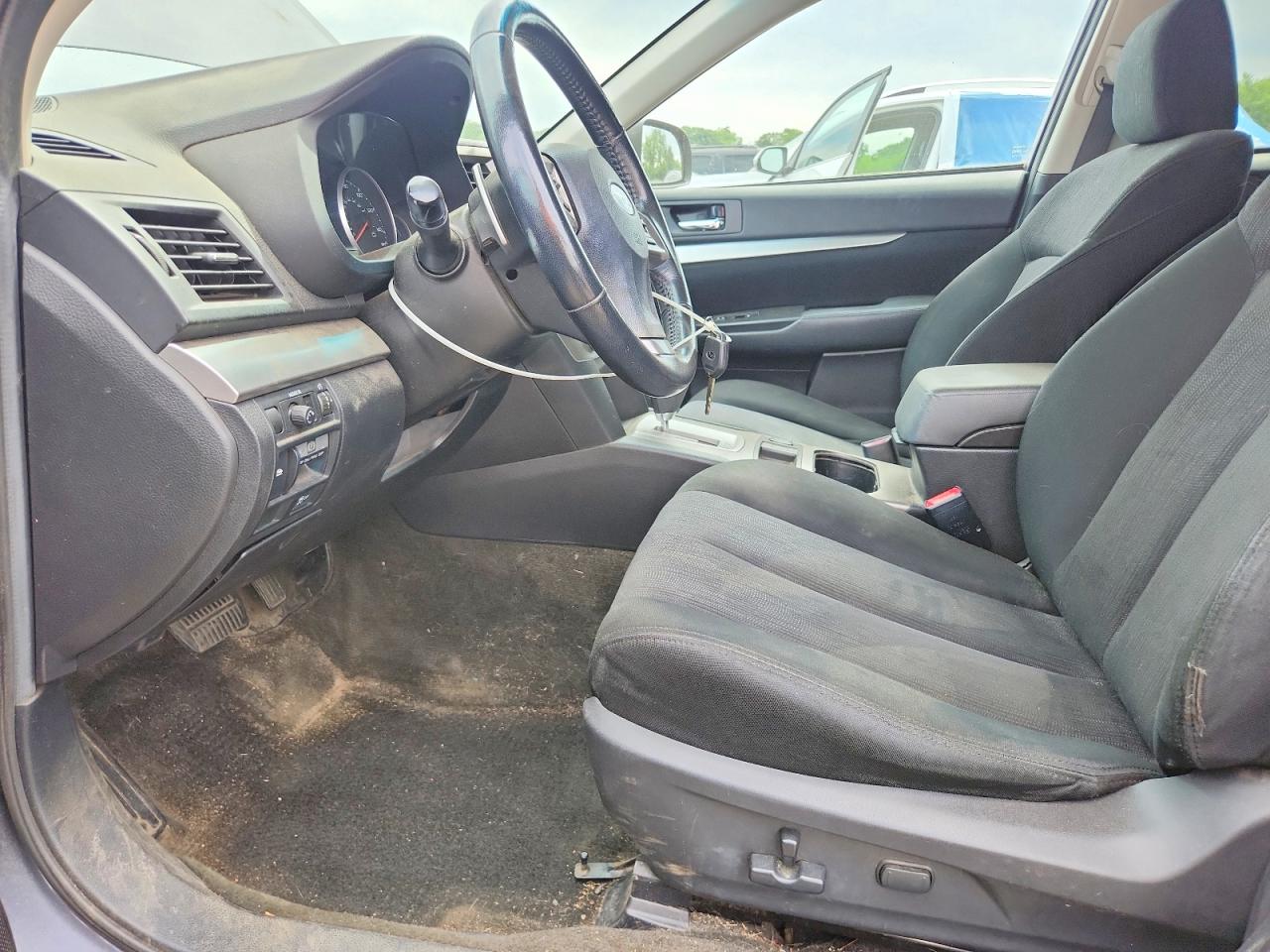 2014 Subaru Outback 2.5i Premium Blue vin: 4S4BRBCC7E3227946