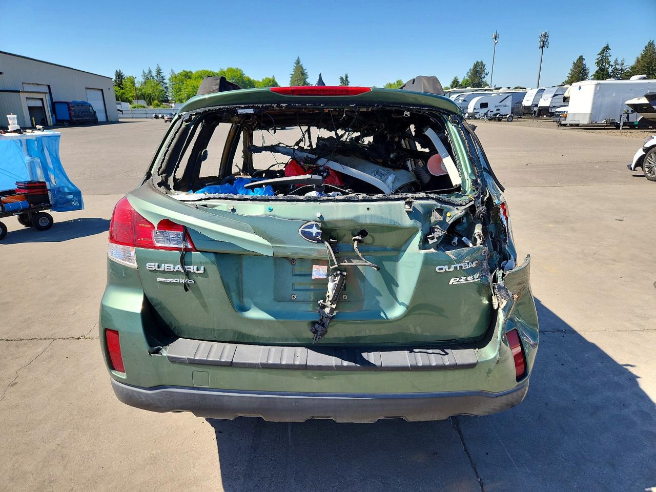 2014 Subaru Outback 2.5i Premium Green vin: 4S4BRBCC7E3295633