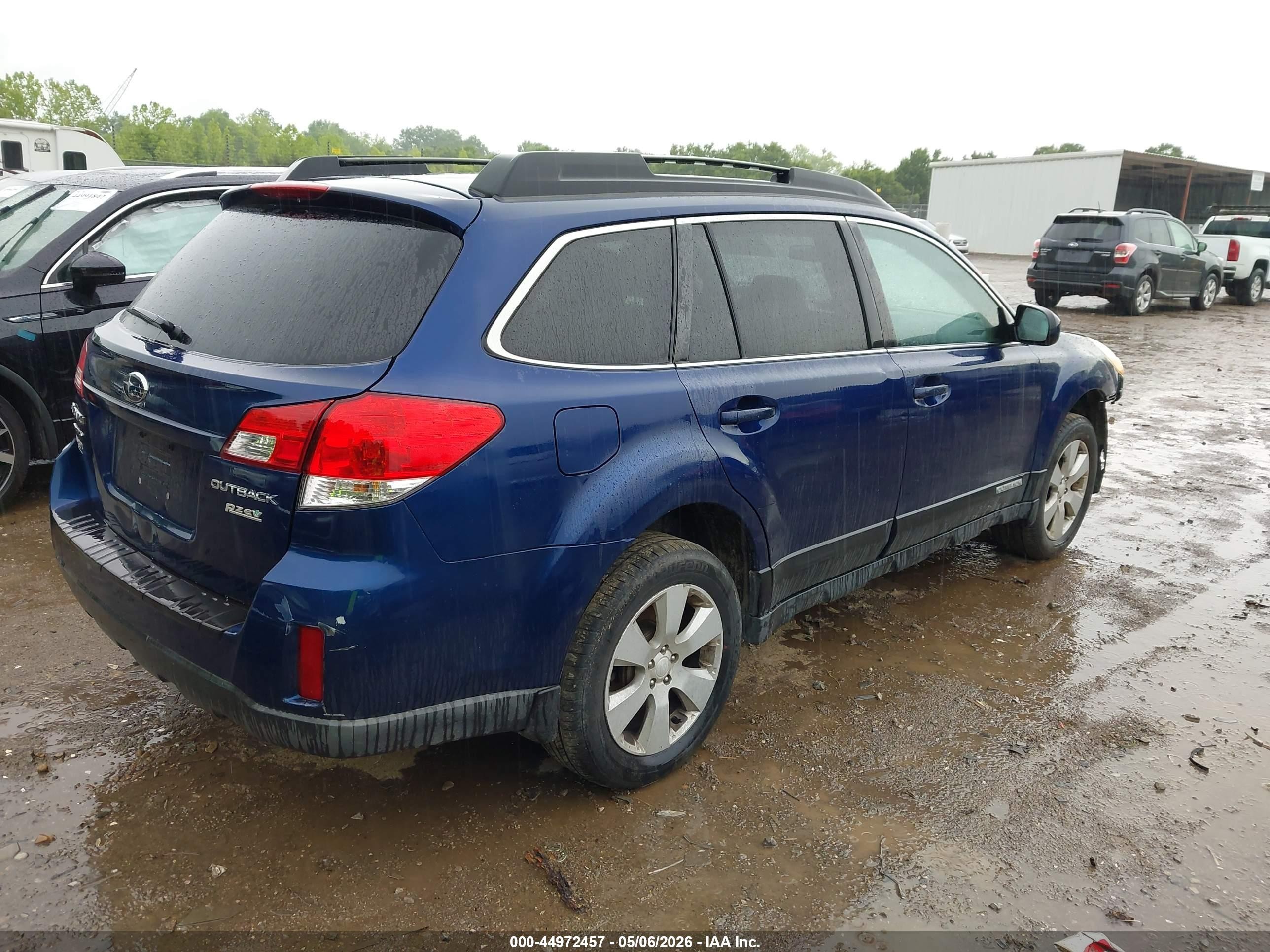 2011 Subaru Outback 2.5i Premium Blue vin: 4S4BRBCC8B3418786