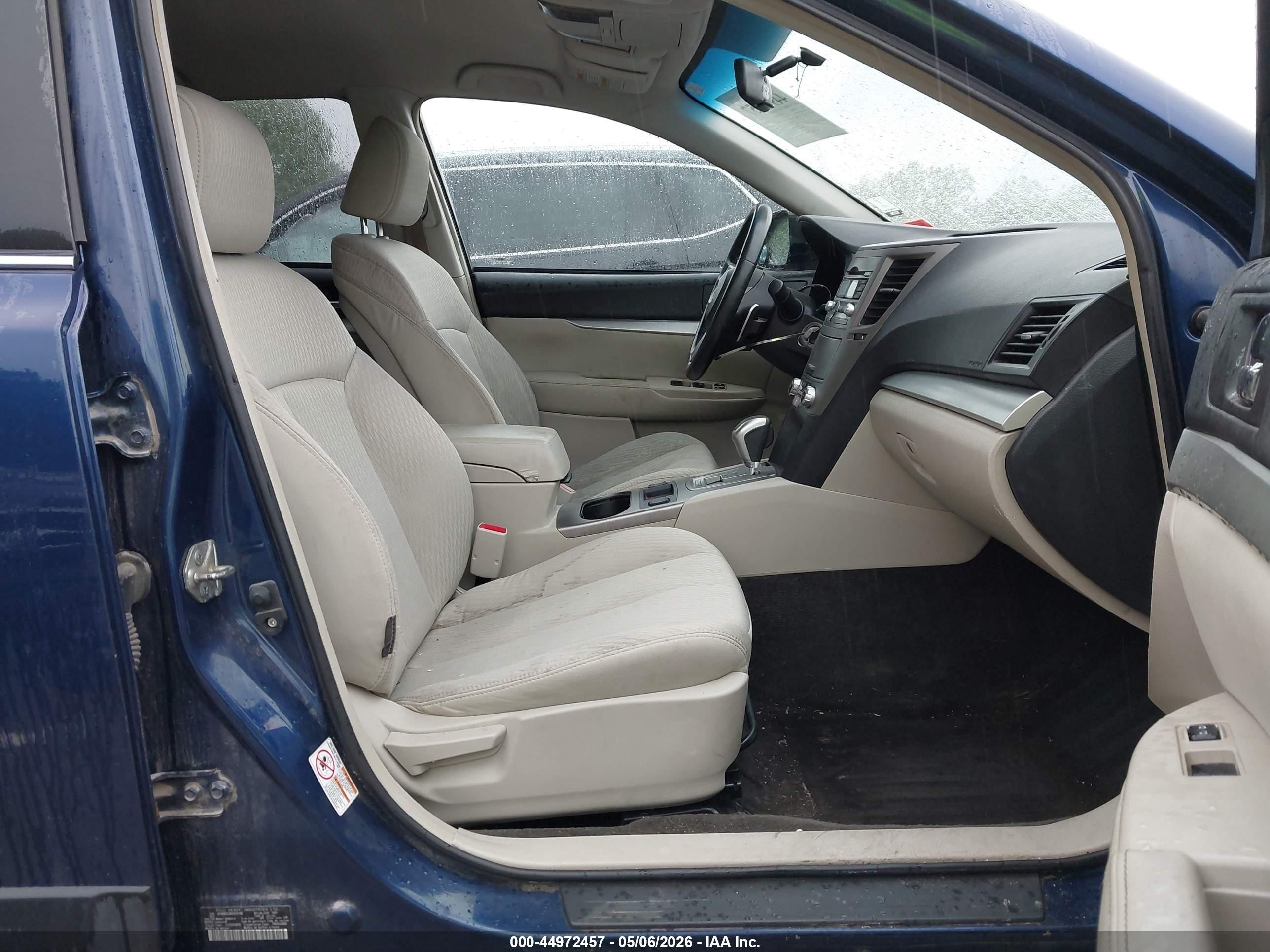 2011 Subaru Outback 2.5i Premium Blue vin: 4S4BRBCC8B3418786