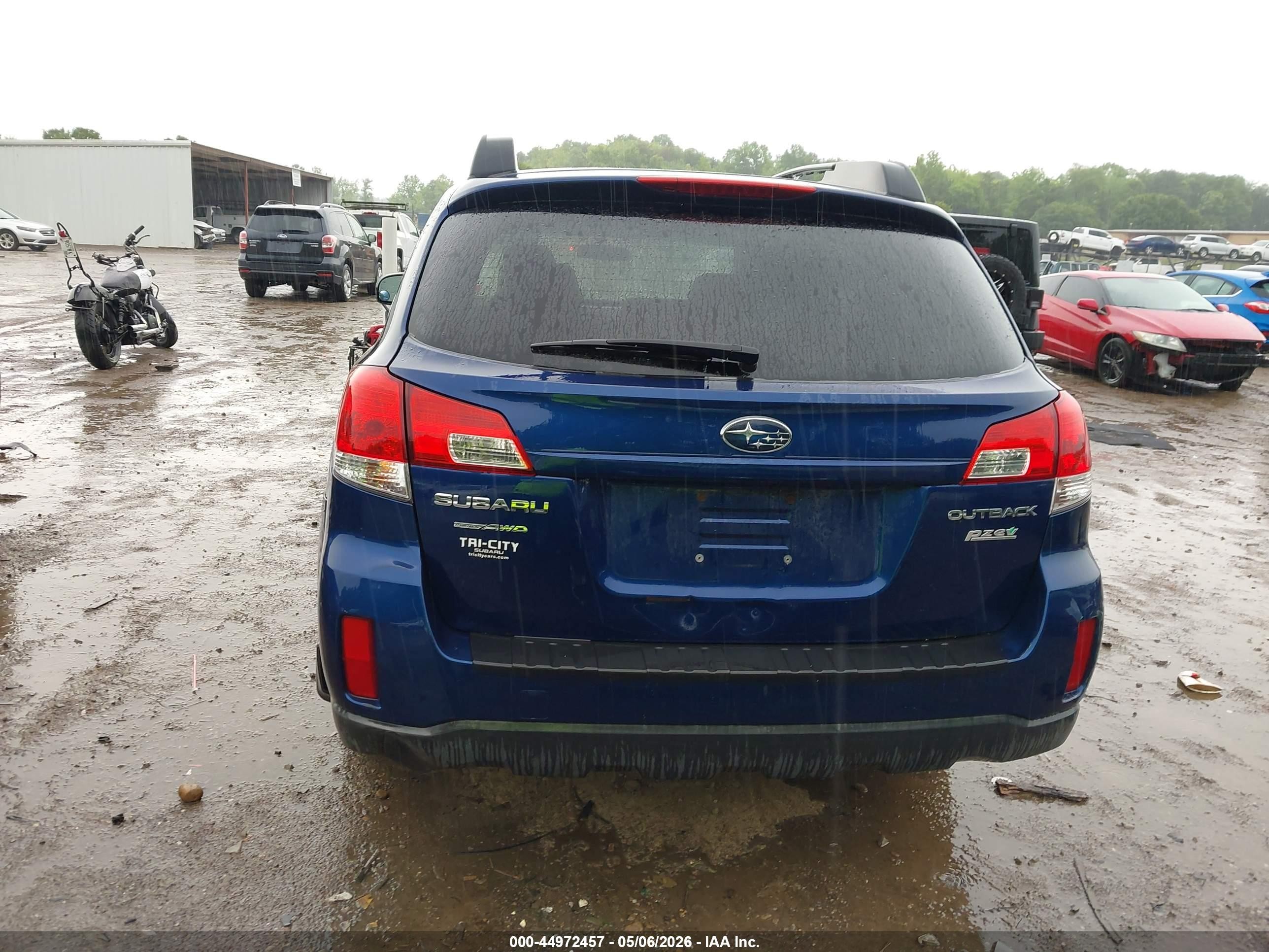 2011 Subaru Outback 2.5i Premium Blue vin: 4S4BRBCC8B3418786