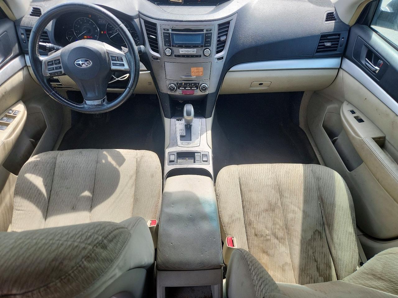 2012 Subaru Outback 2.5i Premium White vin: 4S4BRBCC8C3218377
