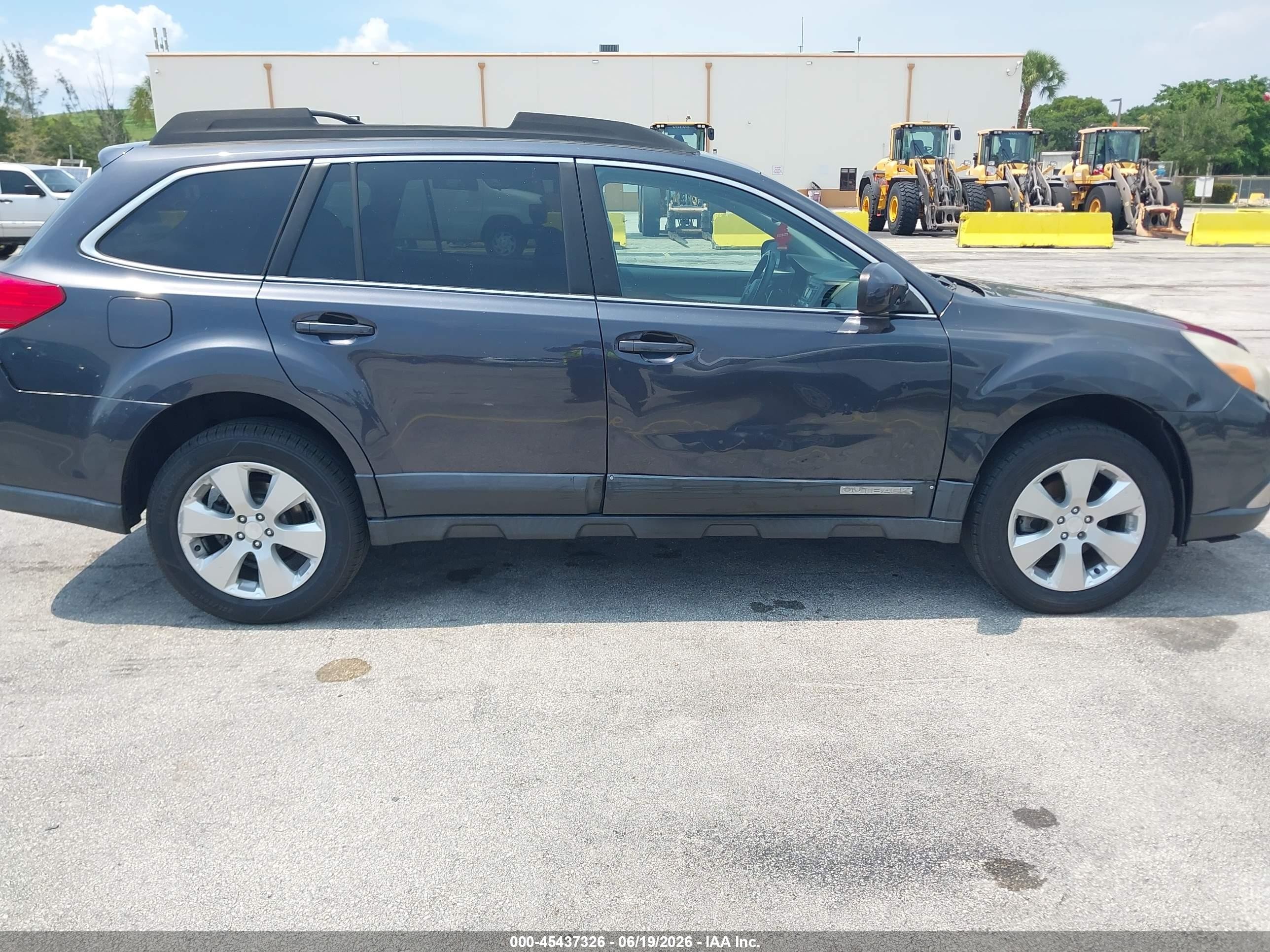 2012 Subaru Outback 2.5i Premium Gray vin: 4S4BRBCC8C3277901
