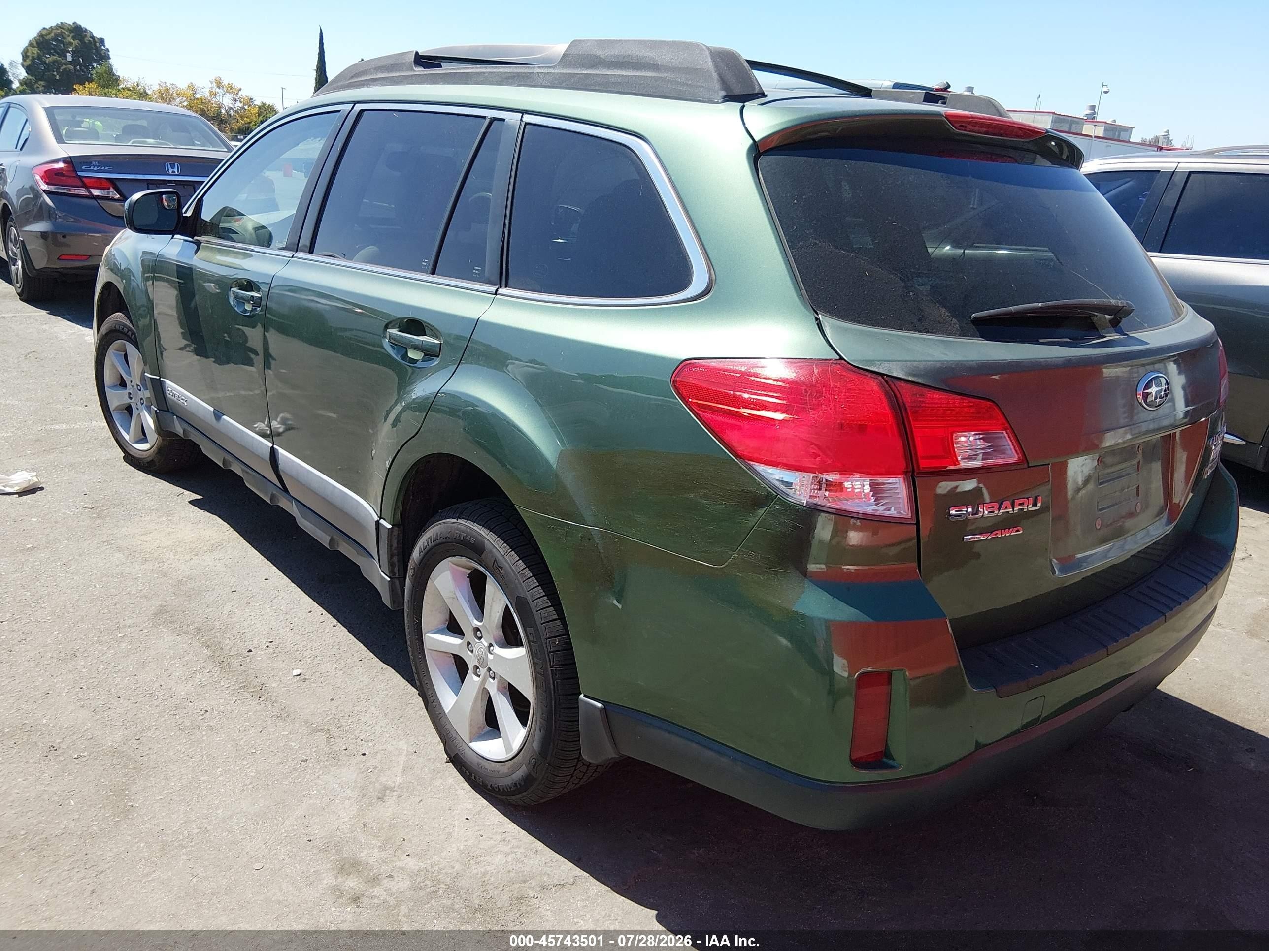 2013 Subaru Outback 2.5i Premium Зеленый vin: 4S4BRBCC8D3223712