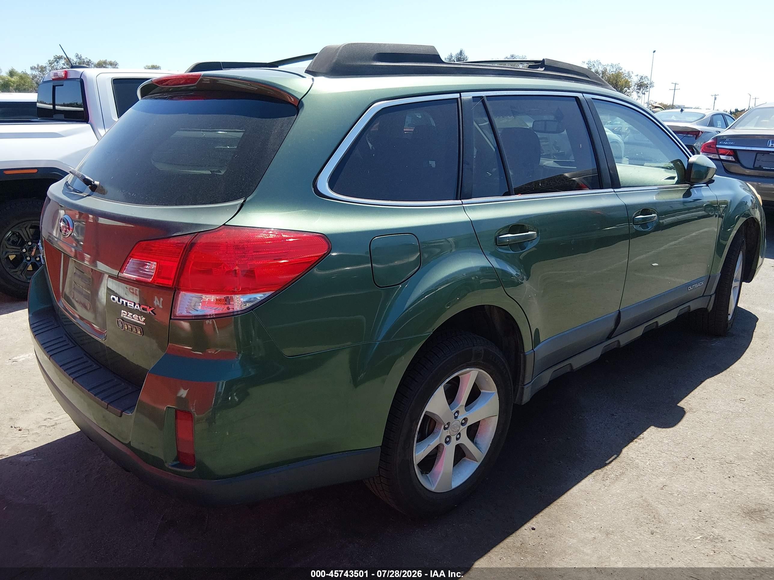 2013 Subaru Outback 2.5i Premium Зеленый vin: 4S4BRBCC8D3223712
