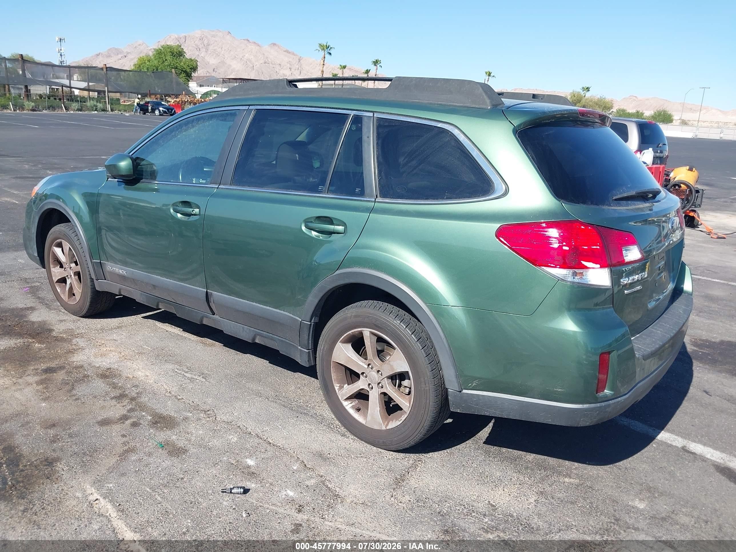 2013 Subaru Outback 2.5i Premium Зеленый vin: 4S4BRBCC8D3232863