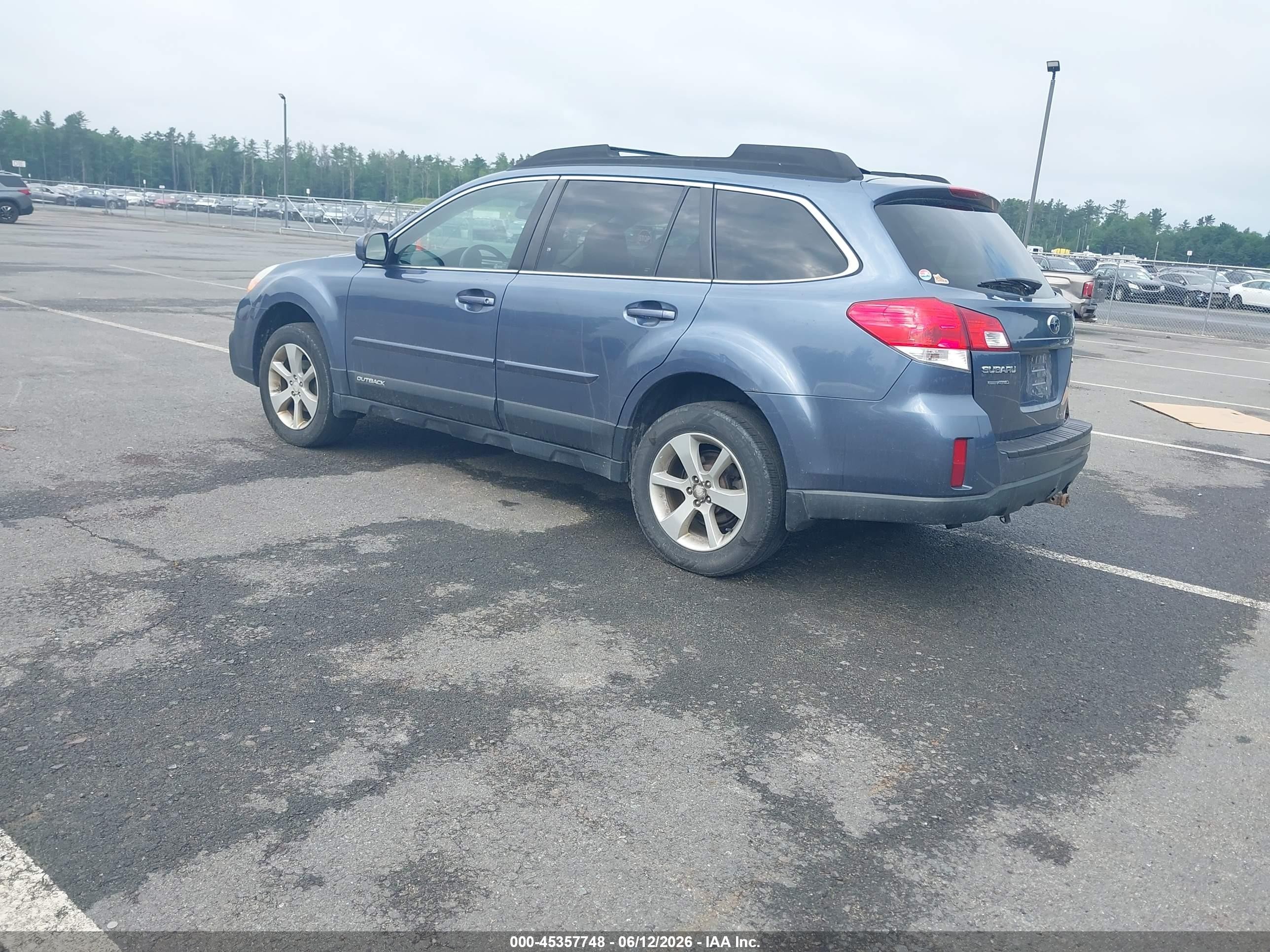 2013 Subaru Outback 2.5i Premium Blue vin: 4S4BRBCC8D3266785