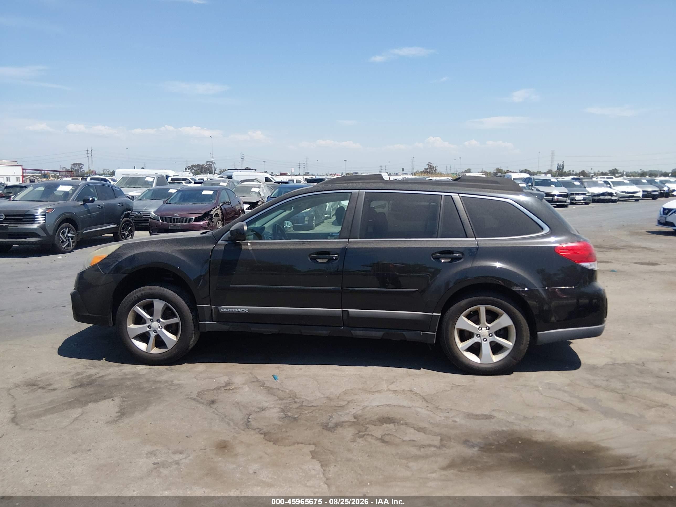 2014 Subaru Outback 2.5i Premium Black vin: 4S4BRBCC8E3204174