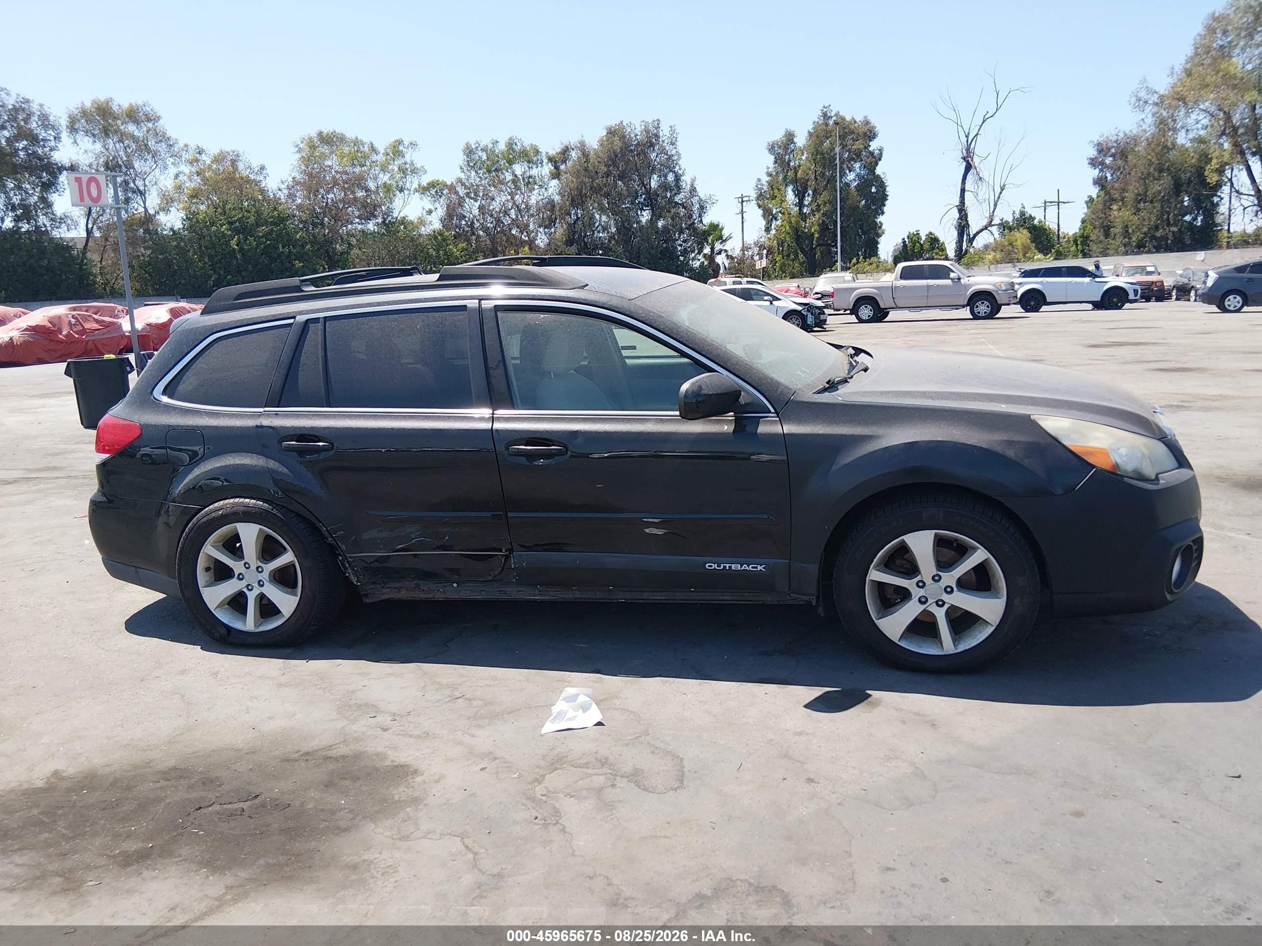 2014 Subaru Outback 2.5i Premium Black vin: 4S4BRBCC8E3204174