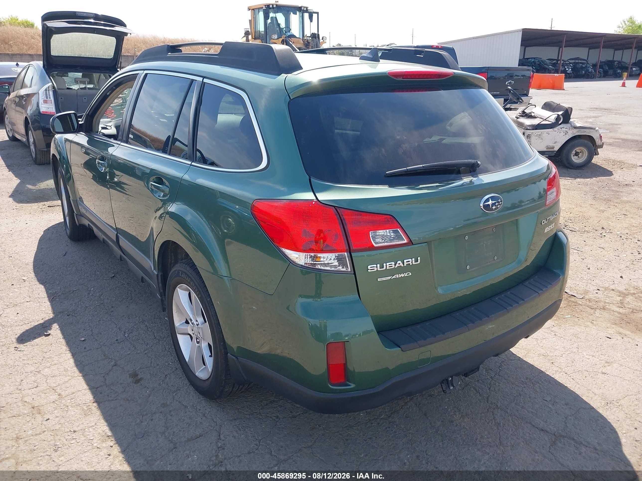 2014 Subaru Outback 2.5i Premium Зеленый vin: 4S4BRBCC8E3205860