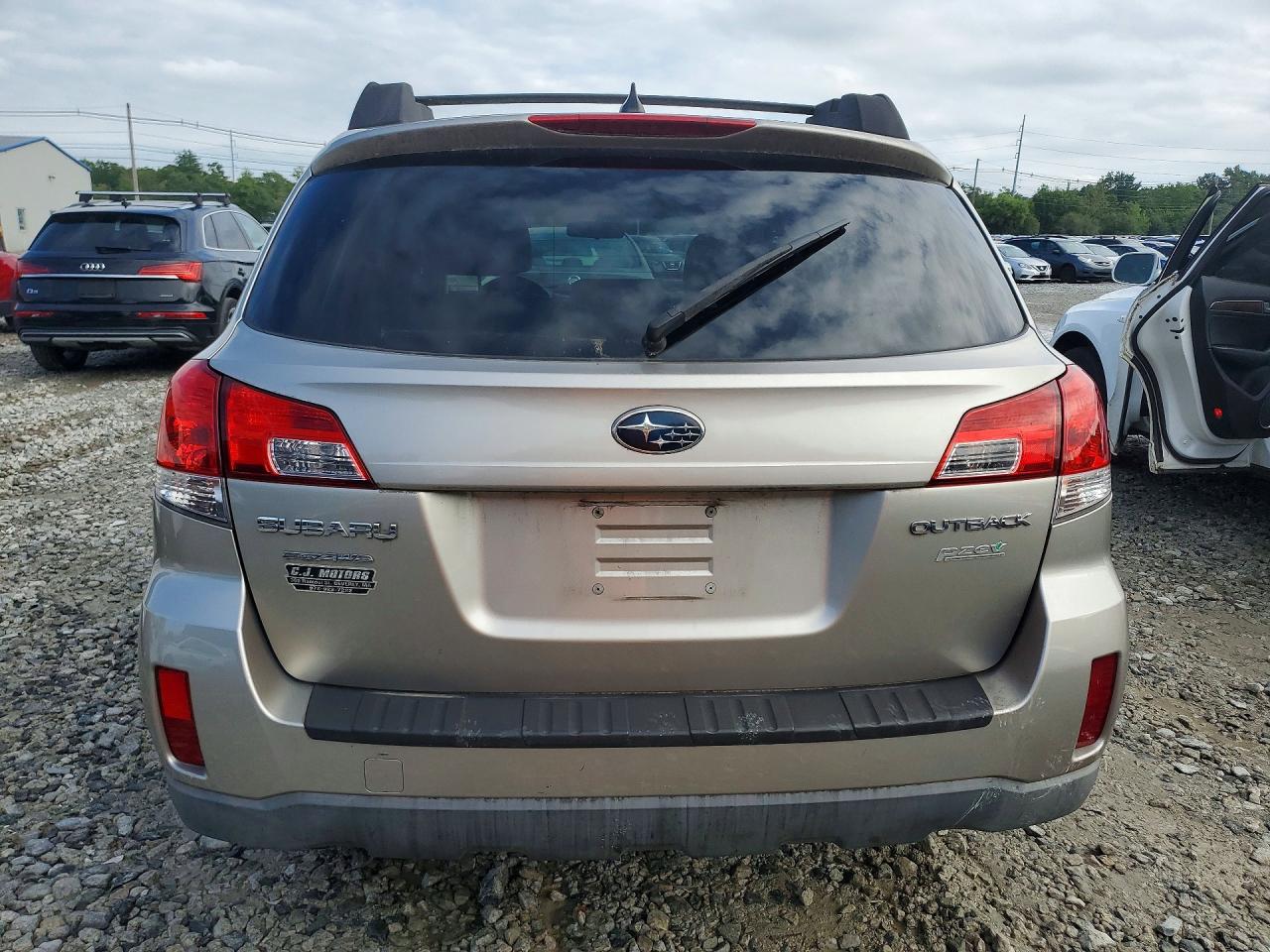 2014 Subaru Outback 2.5i Premium Beige vin: 4S4BRBCC8E3231939