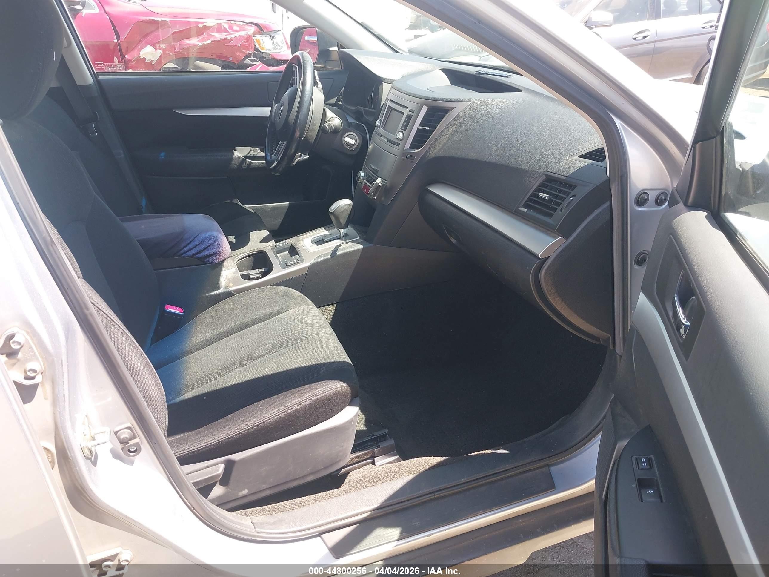 2014 Subaru Outback 2.5i Premium Gray vin: 4S4BRBCC8E3237532