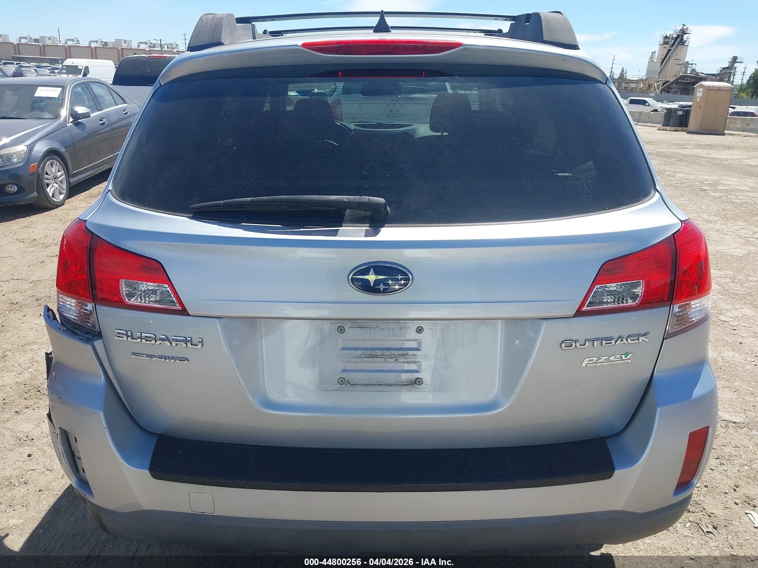 2014 Subaru Outback 2.5i Premium Gray vin: 4S4BRBCC8E3237532