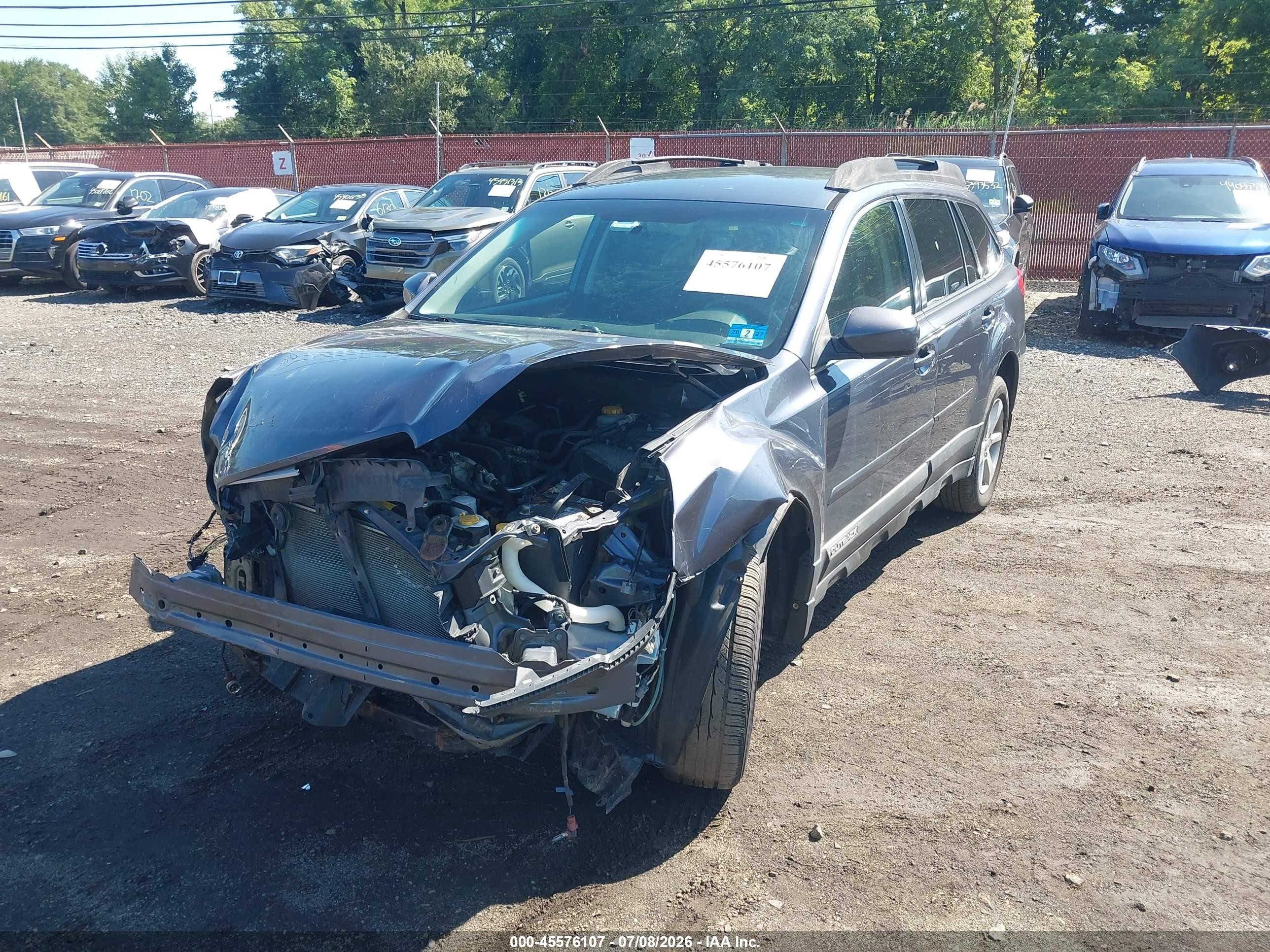 2014 Subaru Outback 2.5i Premium Gray vin: 4S4BRBCC8E3244755