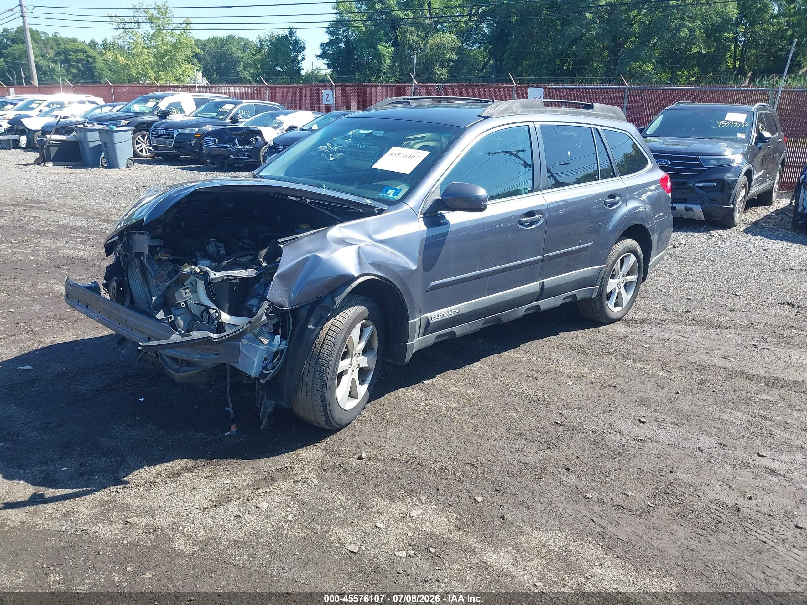 2014 Subaru Outback 2.5i Premium Gray vin: 4S4BRBCC8E3244755