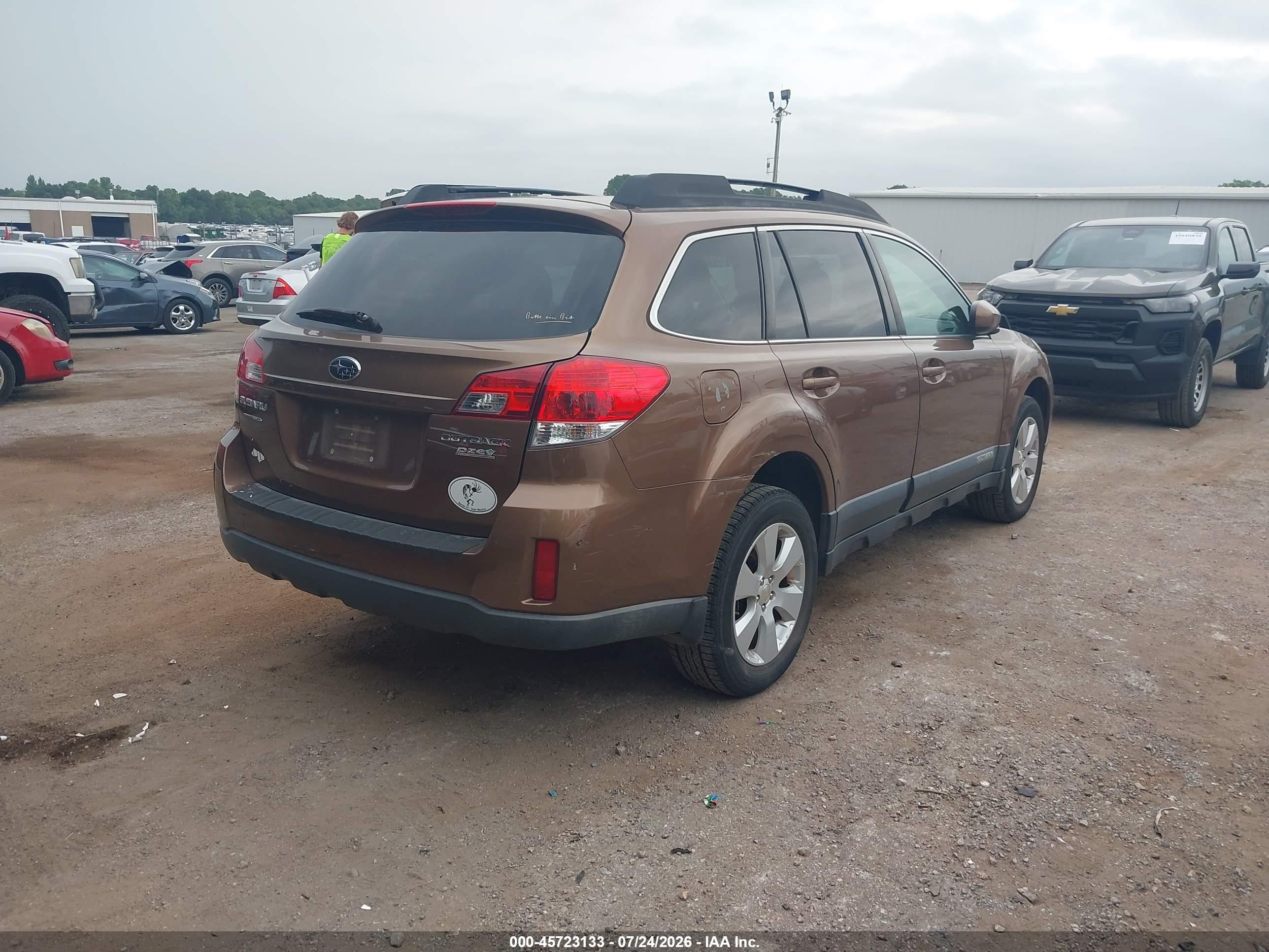 2011 Subaru Outback 2.5i Premium Brown vin: 4S4BRBCC9B3316154