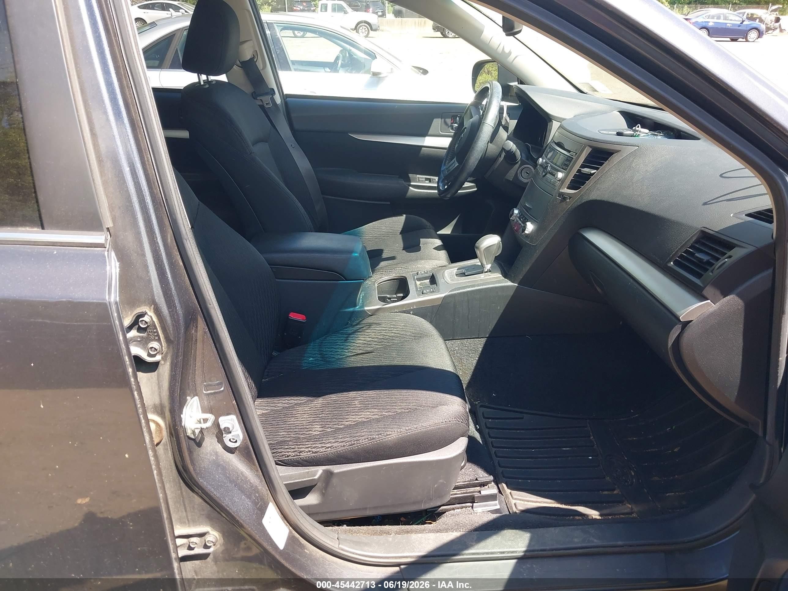 2011 Subaru Outback 2.5i Premium Gray vin: 4S4BRBCC9B3328515