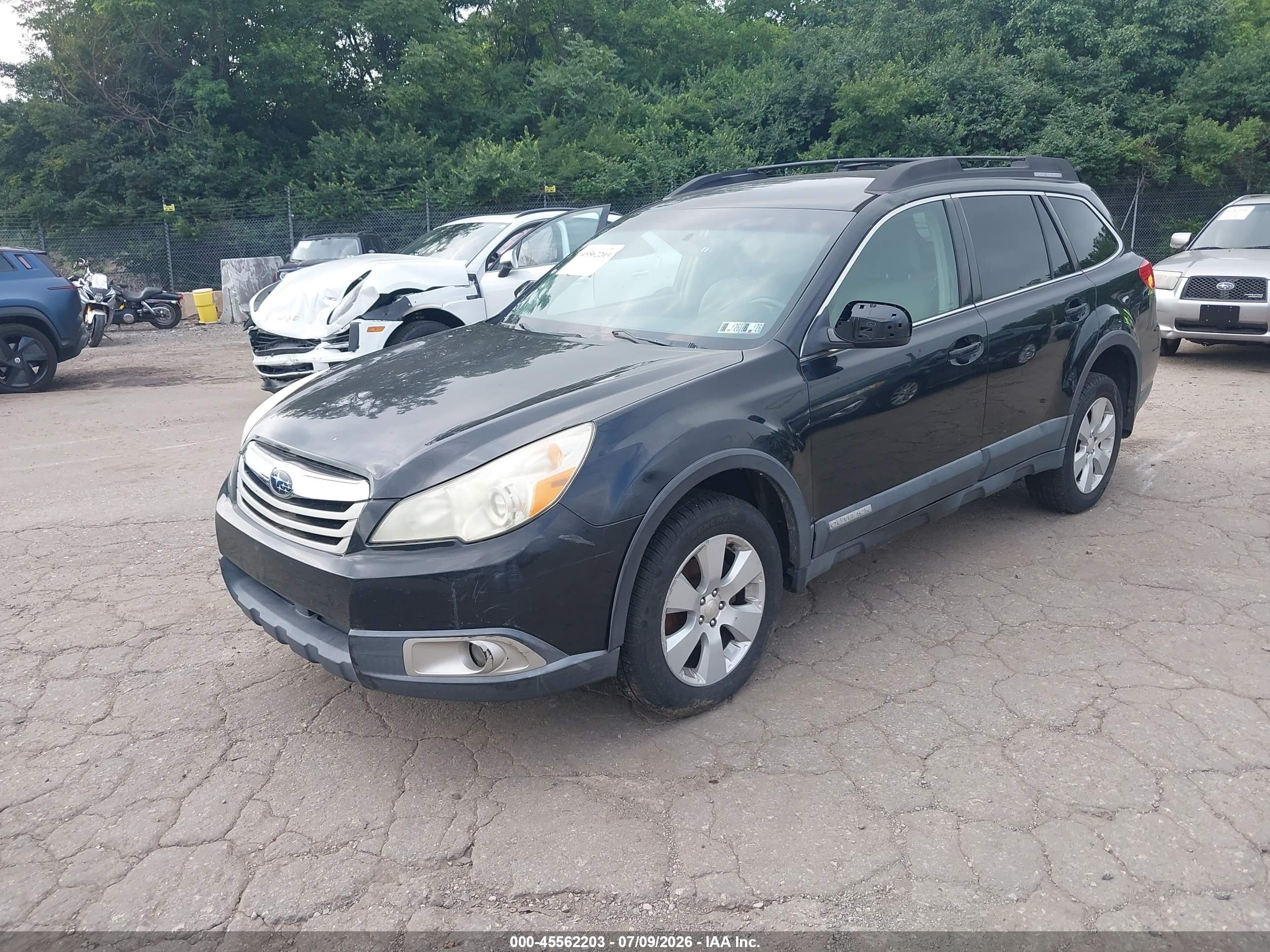 2011 Subaru Outback 2.5i Premium Black vin: 4S4BRBCC9B3358596