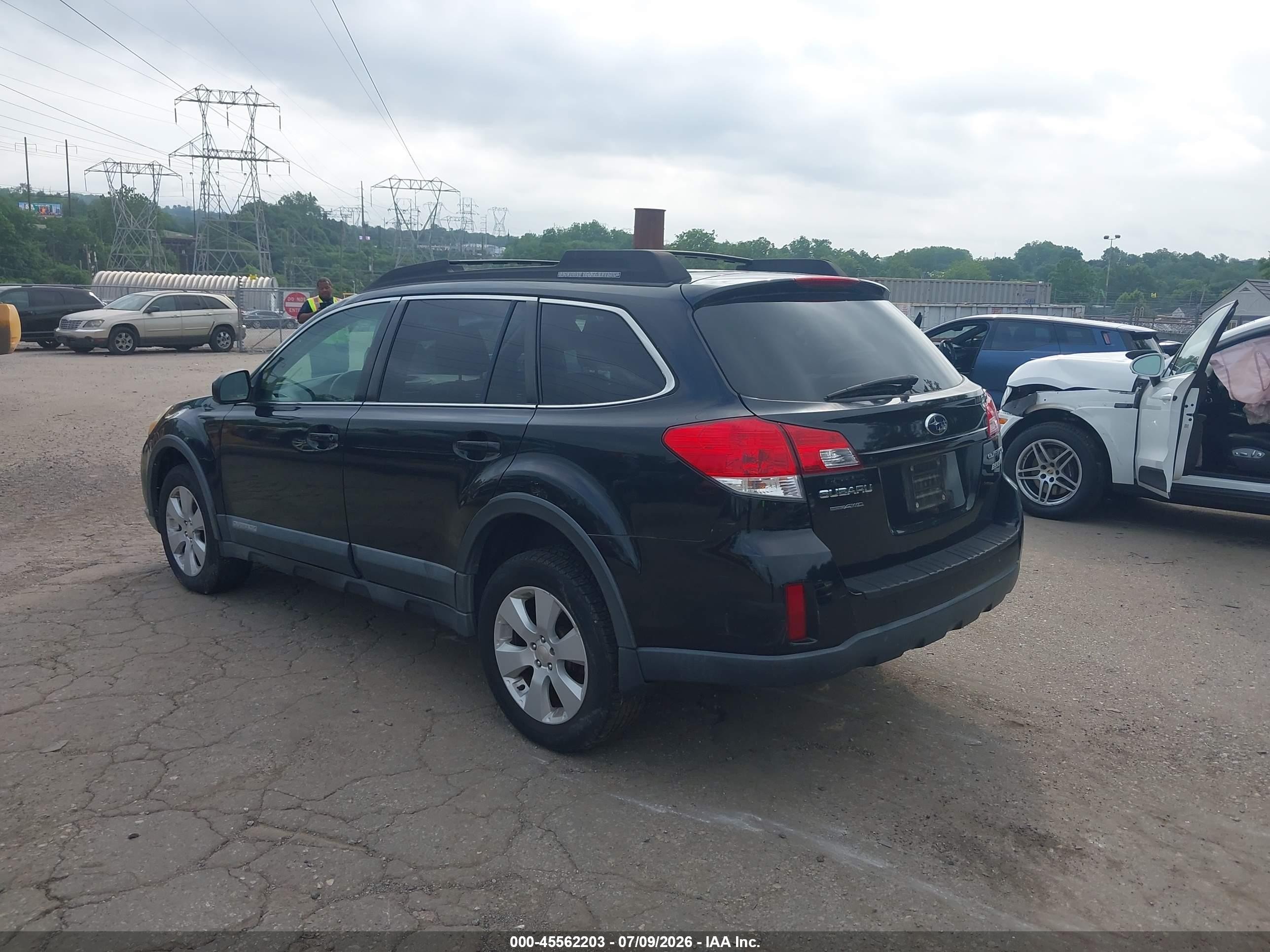 2011 Subaru Outback 2.5i Premium Black vin: 4S4BRBCC9B3358596