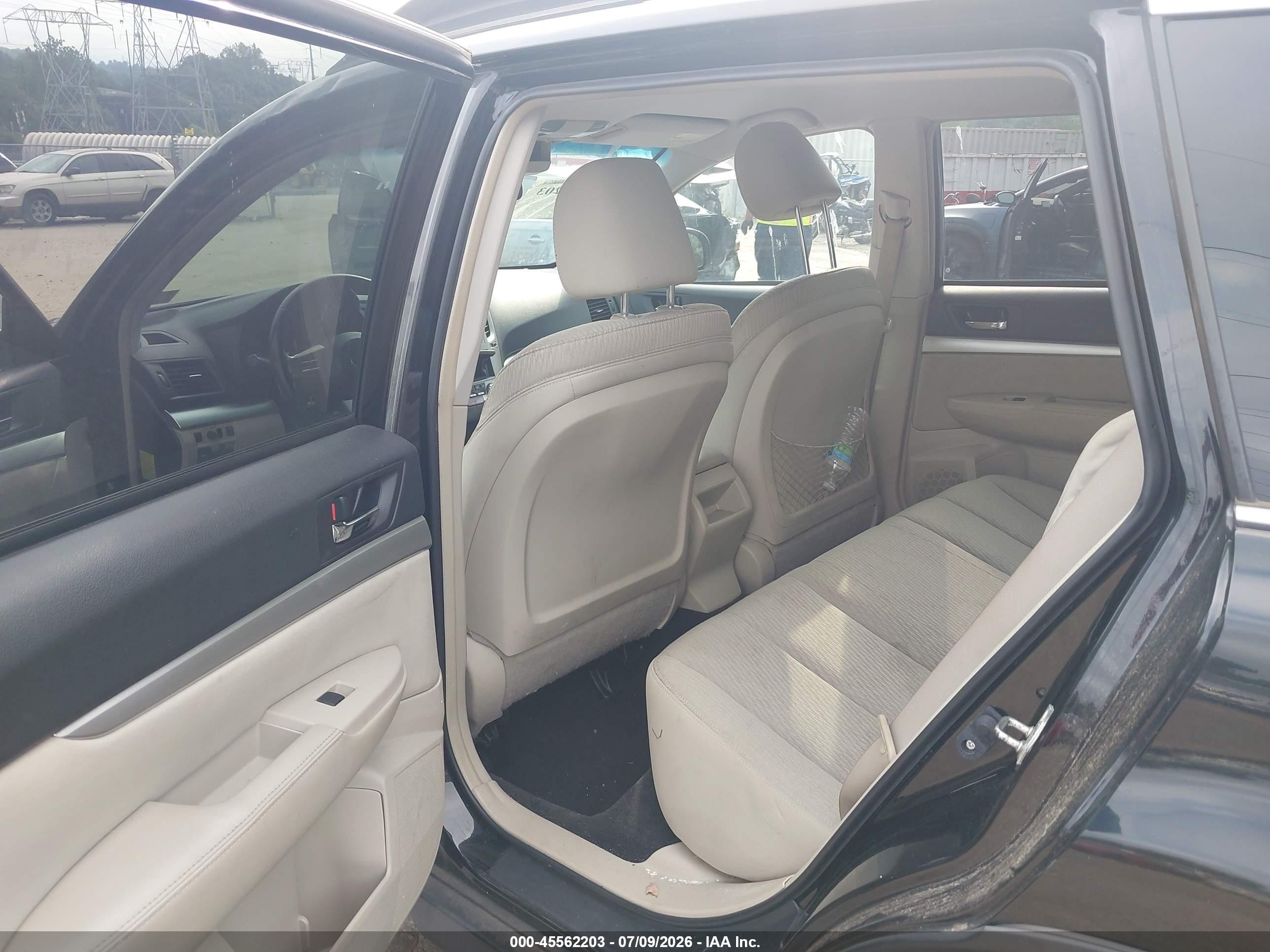 2011 Subaru Outback 2.5i Premium Black vin: 4S4BRBCC9B3358596