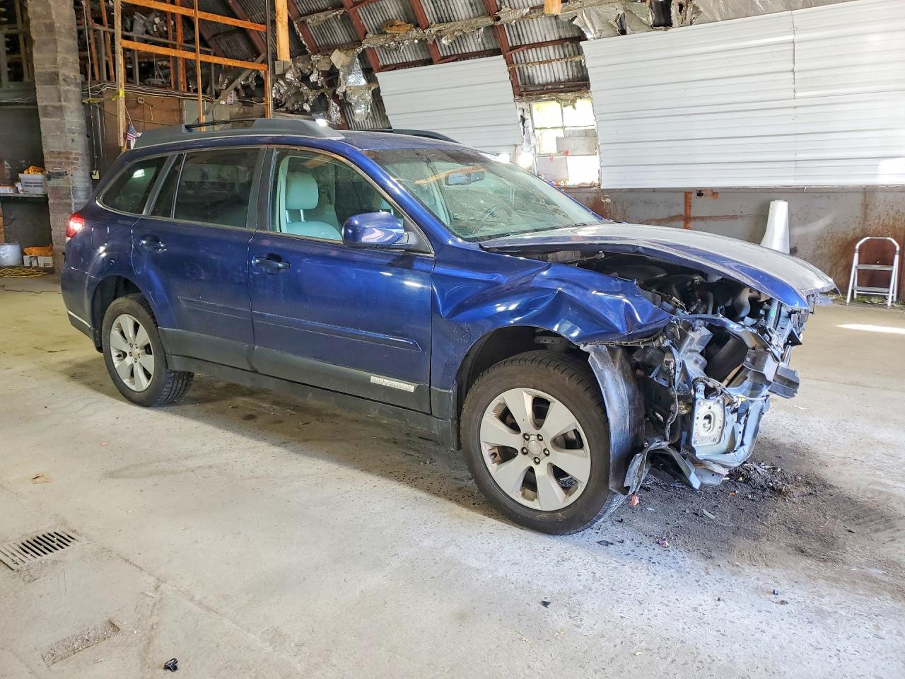 2011 Subaru Outback 2.5i Premium Blue vin: 4S4BRBCC9B3385166