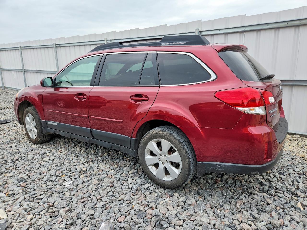2012 Subaru Outback 2.5i Premium Red vin: 4S4BRBCC9C3224835