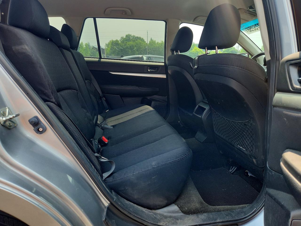 2012 Subaru Outback 2.5i Premium Silver vin: 4S4BRBCC9C3233163