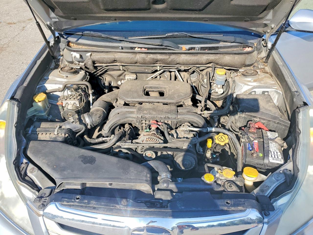 2012 Subaru Outback 2.5i Premium Серебряный vin: 4S4BRBCC9C3265711