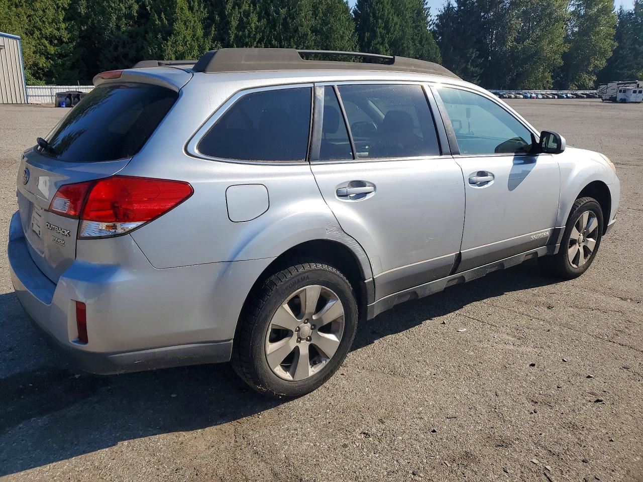 2012 Subaru Outback 2.5i Premium Серебряный vin: 4S4BRBCC9C3265711