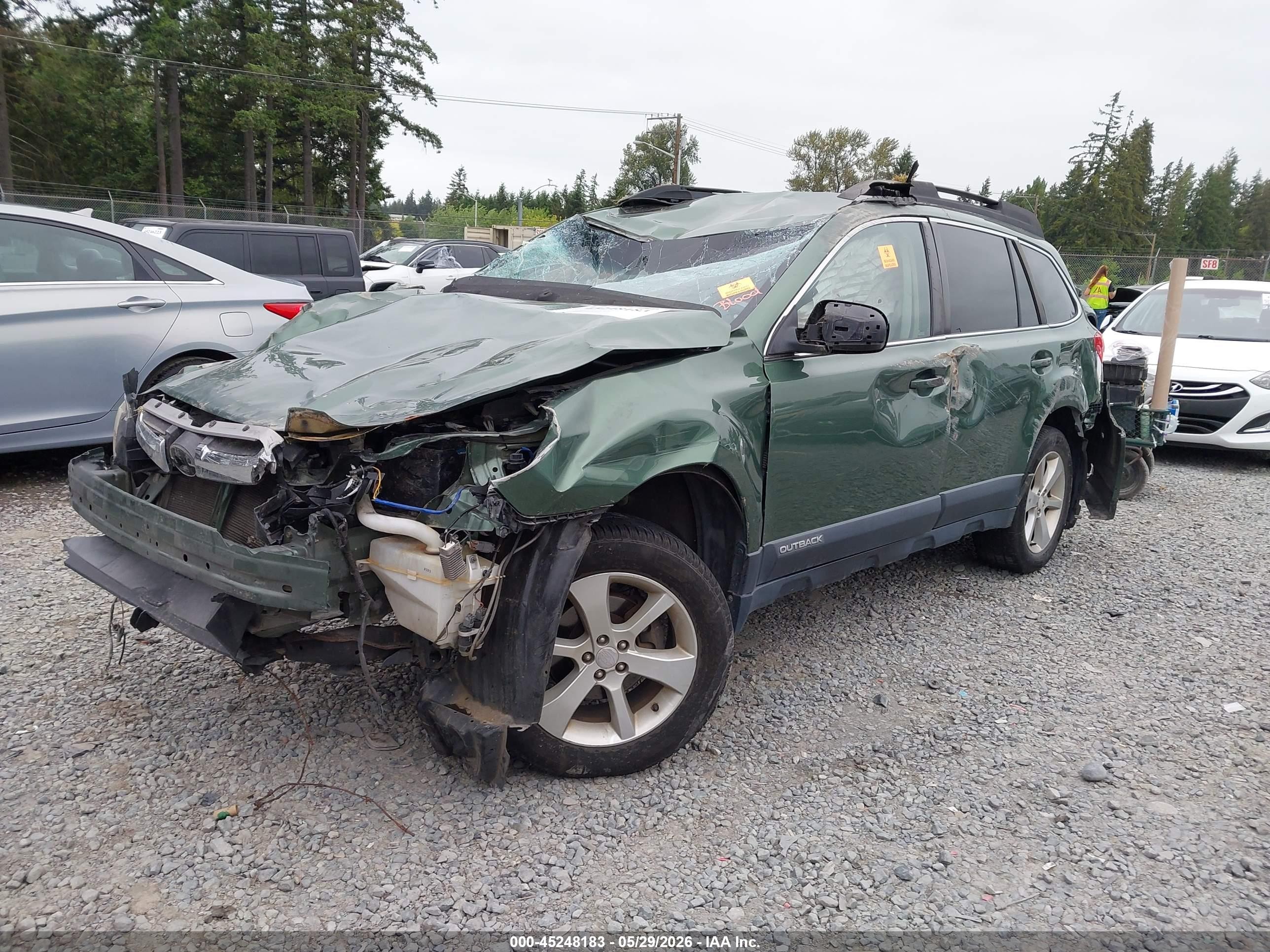 2013 Subaru Outback 2.5i Premium Зеленый vin: 4S4BRBCC9D3280033