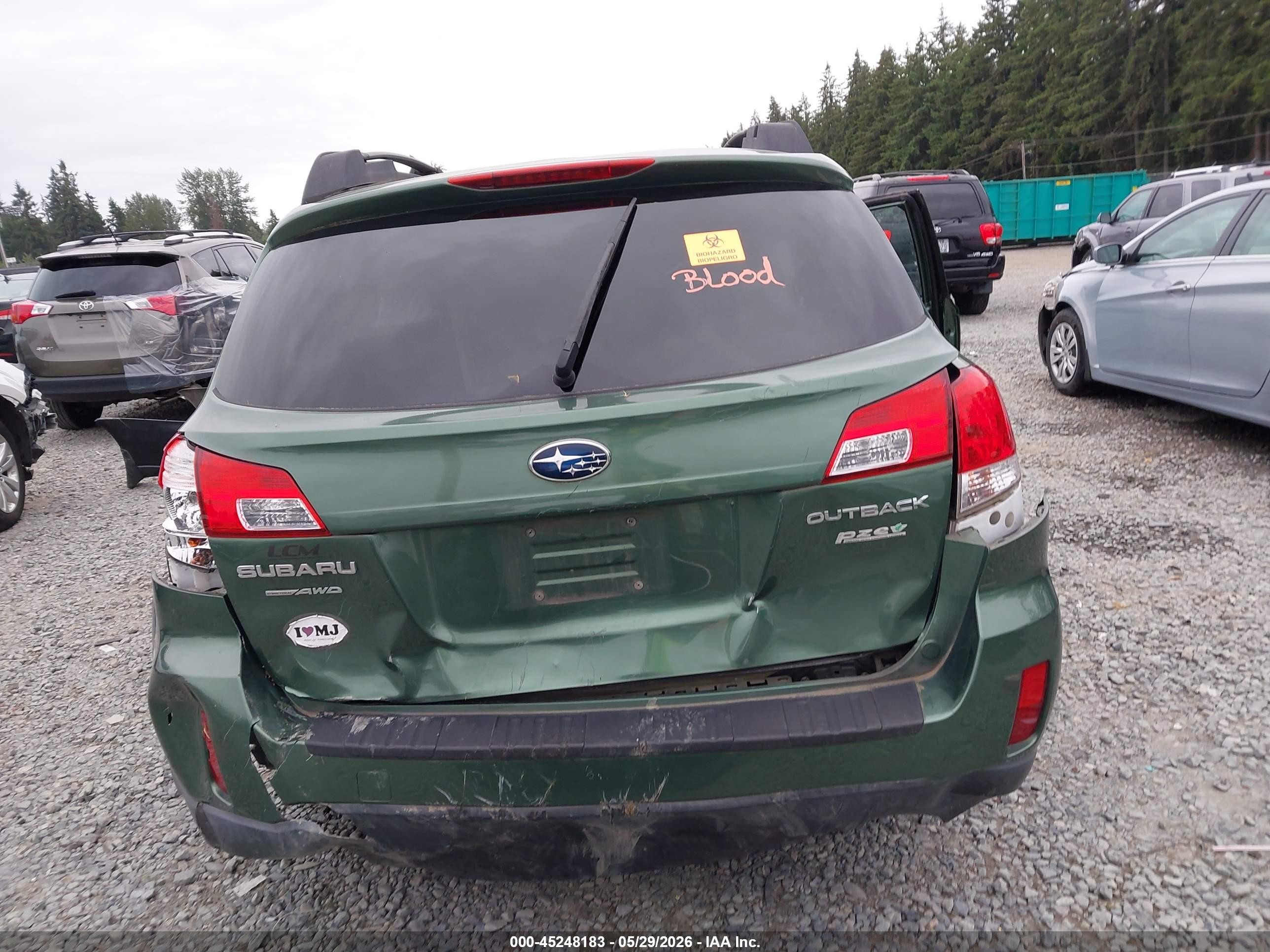 2013 Subaru Outback 2.5i Premium Зеленый vin: 4S4BRBCC9D3280033