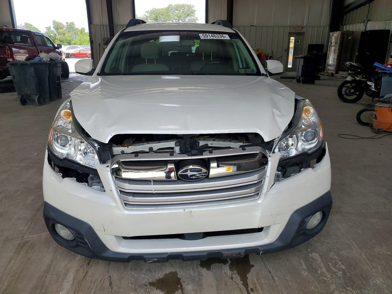 2014 Subaru Outback 2.5i Premium White vin: 4S4BRBCC9E3213045
