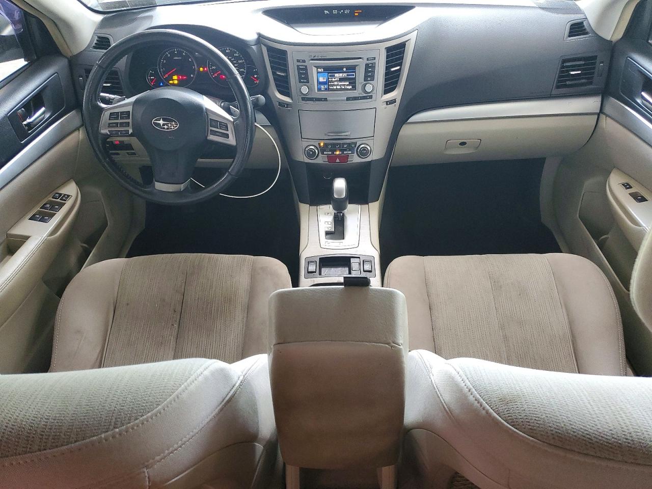 2014 Subaru Outback 2.5i Premium White vin: 4S4BRBCC9E3213045