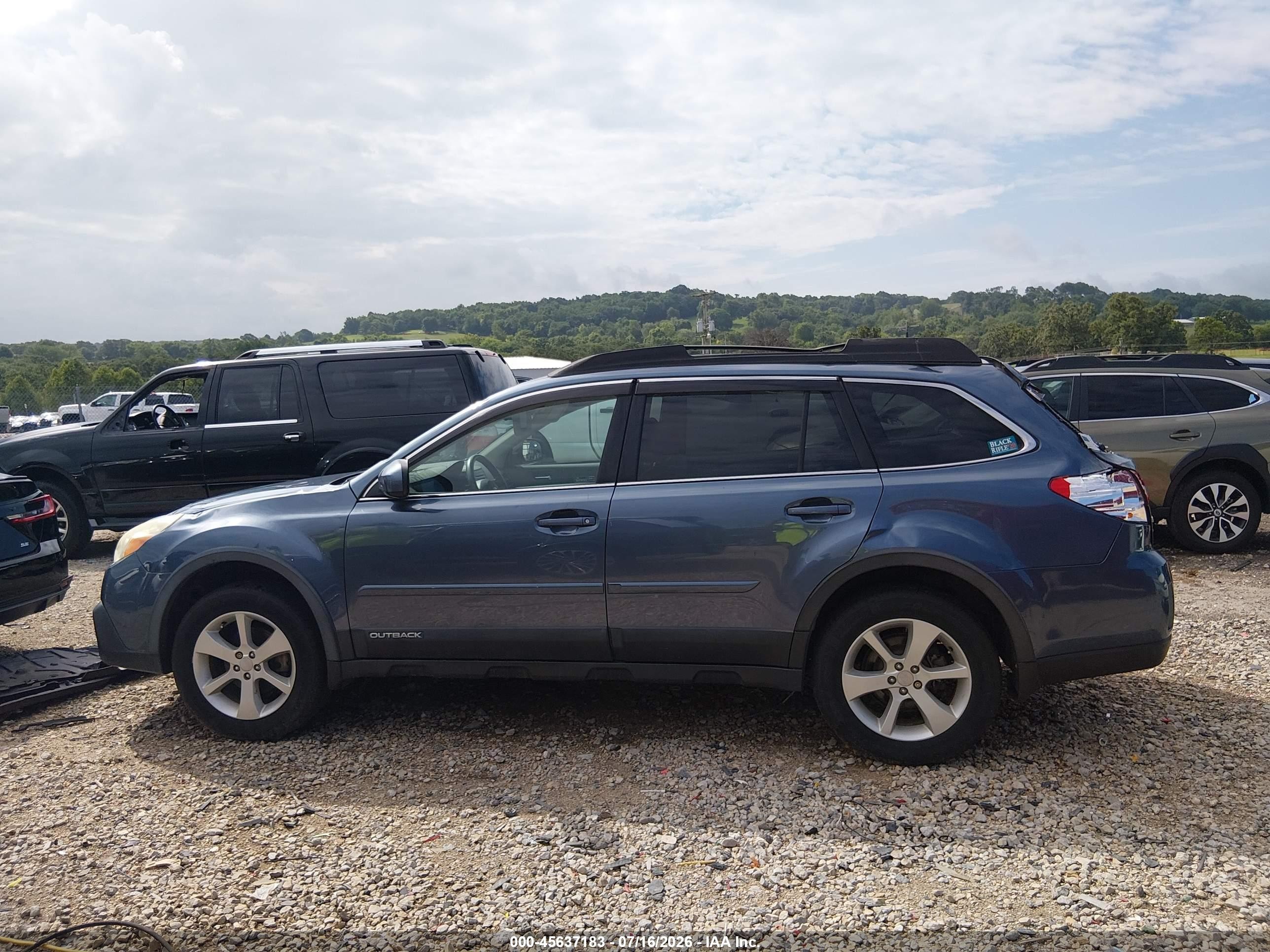 2014 Subaru Outback 2.5i Premium Blue vin: 4S4BRBCC9E3223025