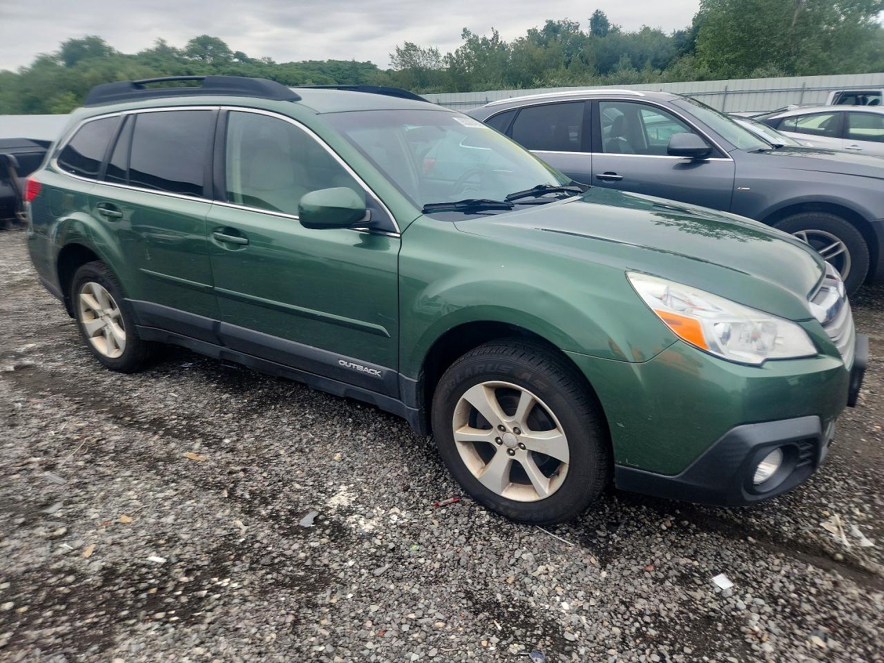 2014 Subaru Outback 2.5i Premium Green vin: 4S4BRBCC9E3238690
