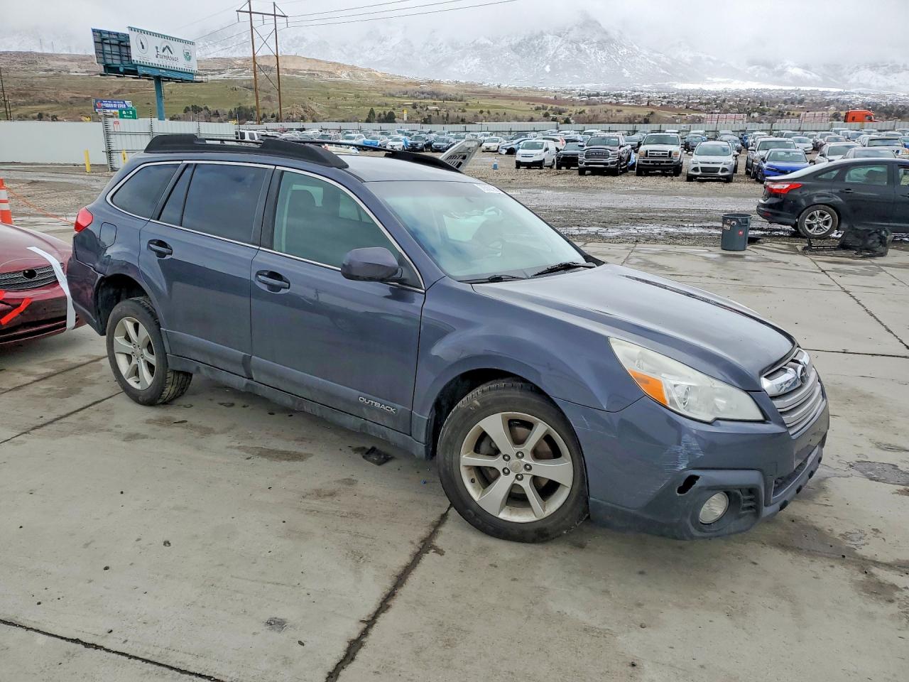 2014 Subaru Outback 2.5i Premium Серый vin: 4S4BRBCC9E3272581