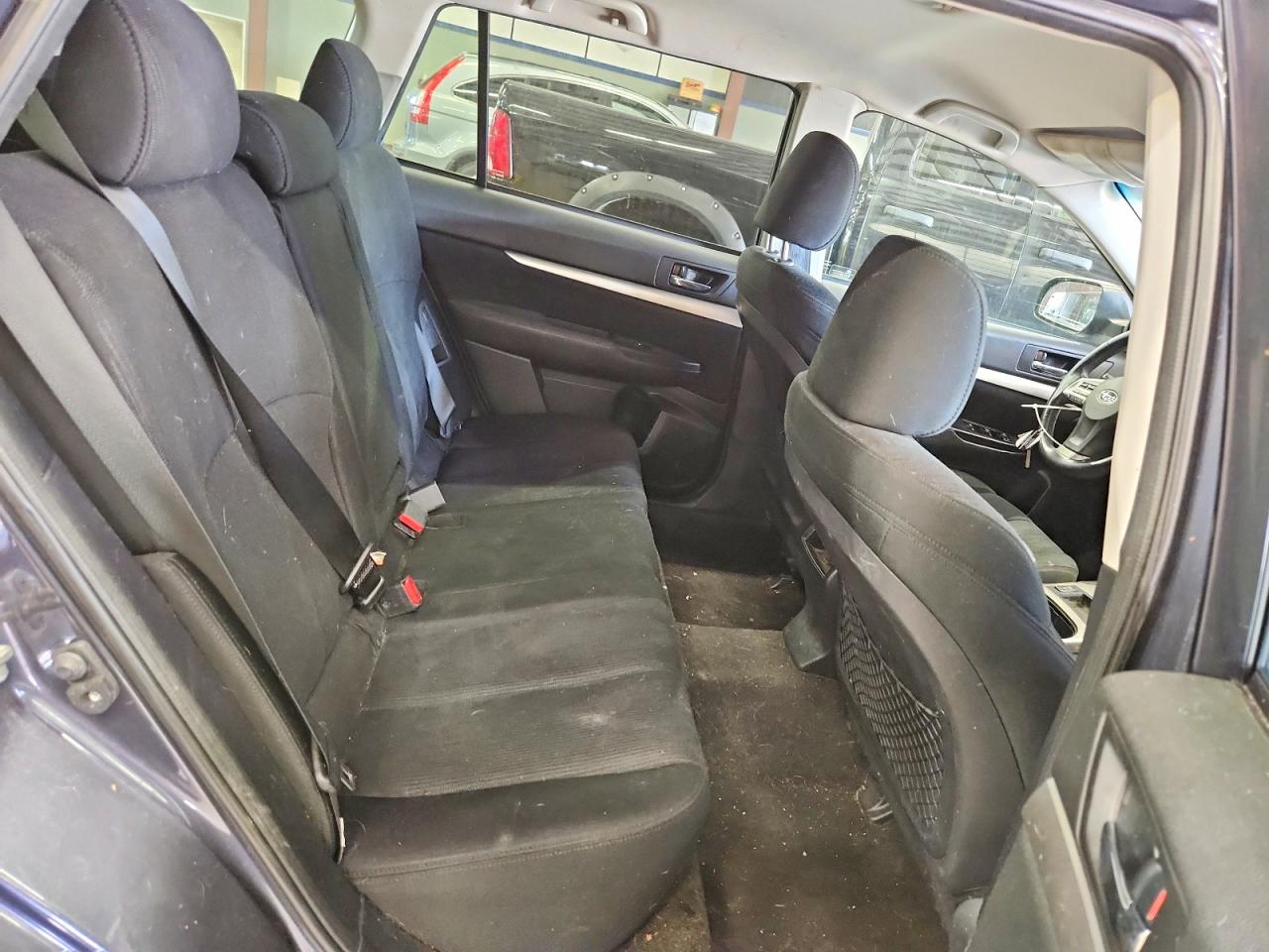 2014 Subaru Outback 2.5i Premium Серый vin: 4S4BRBCC9E3302131