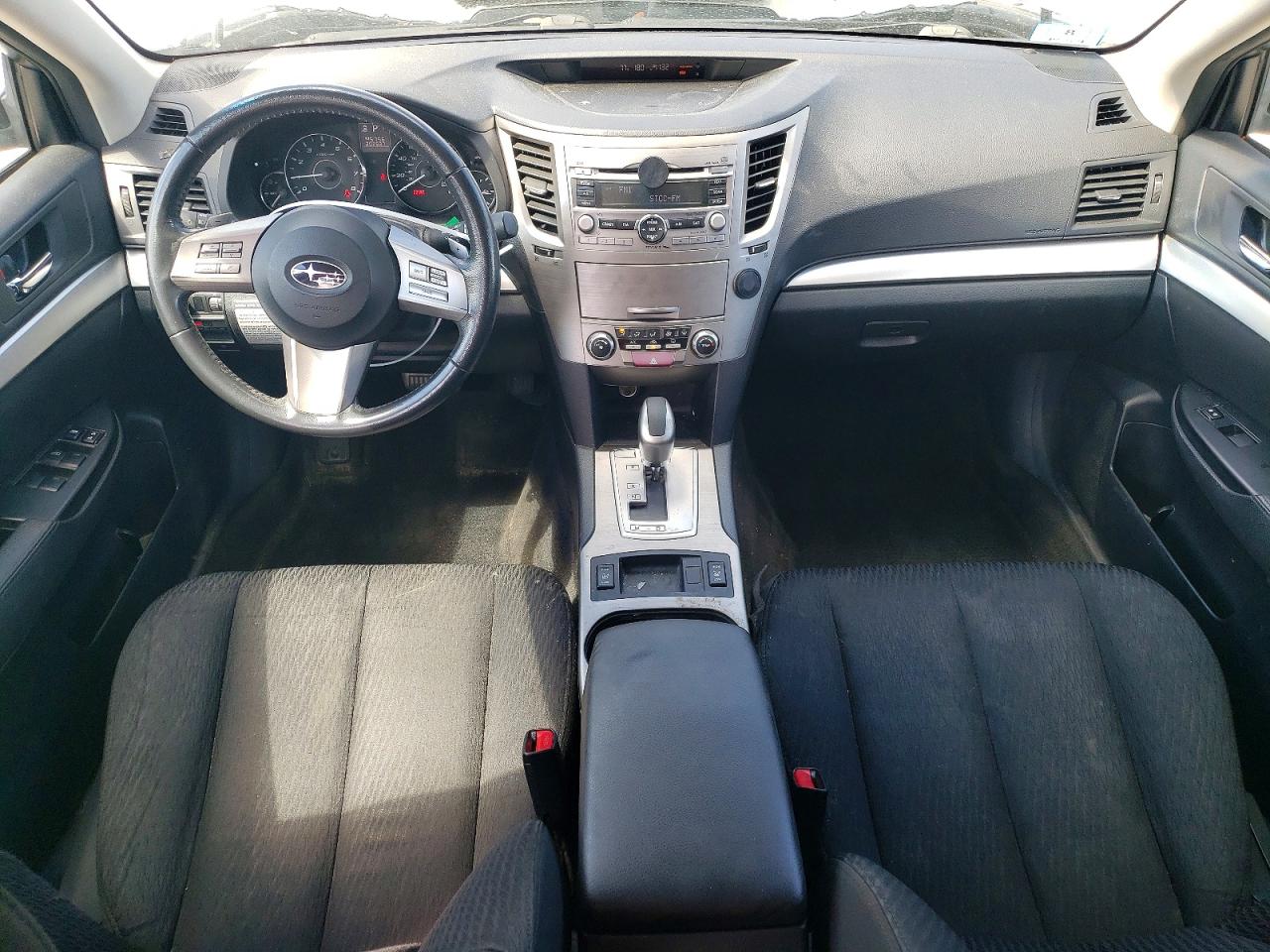2011 Subaru Outback 2.5i Premium Silver vin: 4S4BRBCCXB3372233
