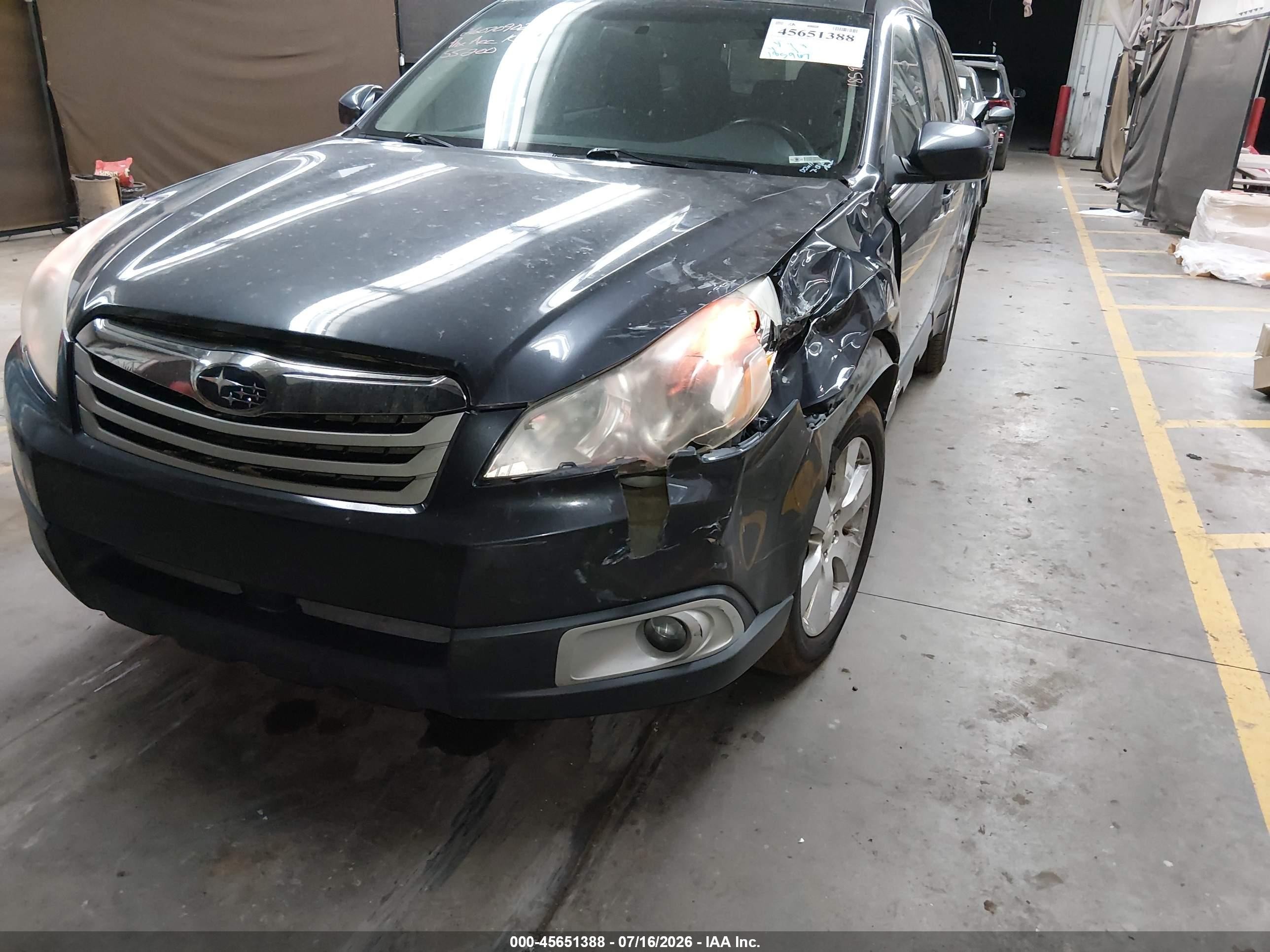 2011 Subaru Outback 2.5i Premium Gray vin: 4S4BRBCCXB3399626
