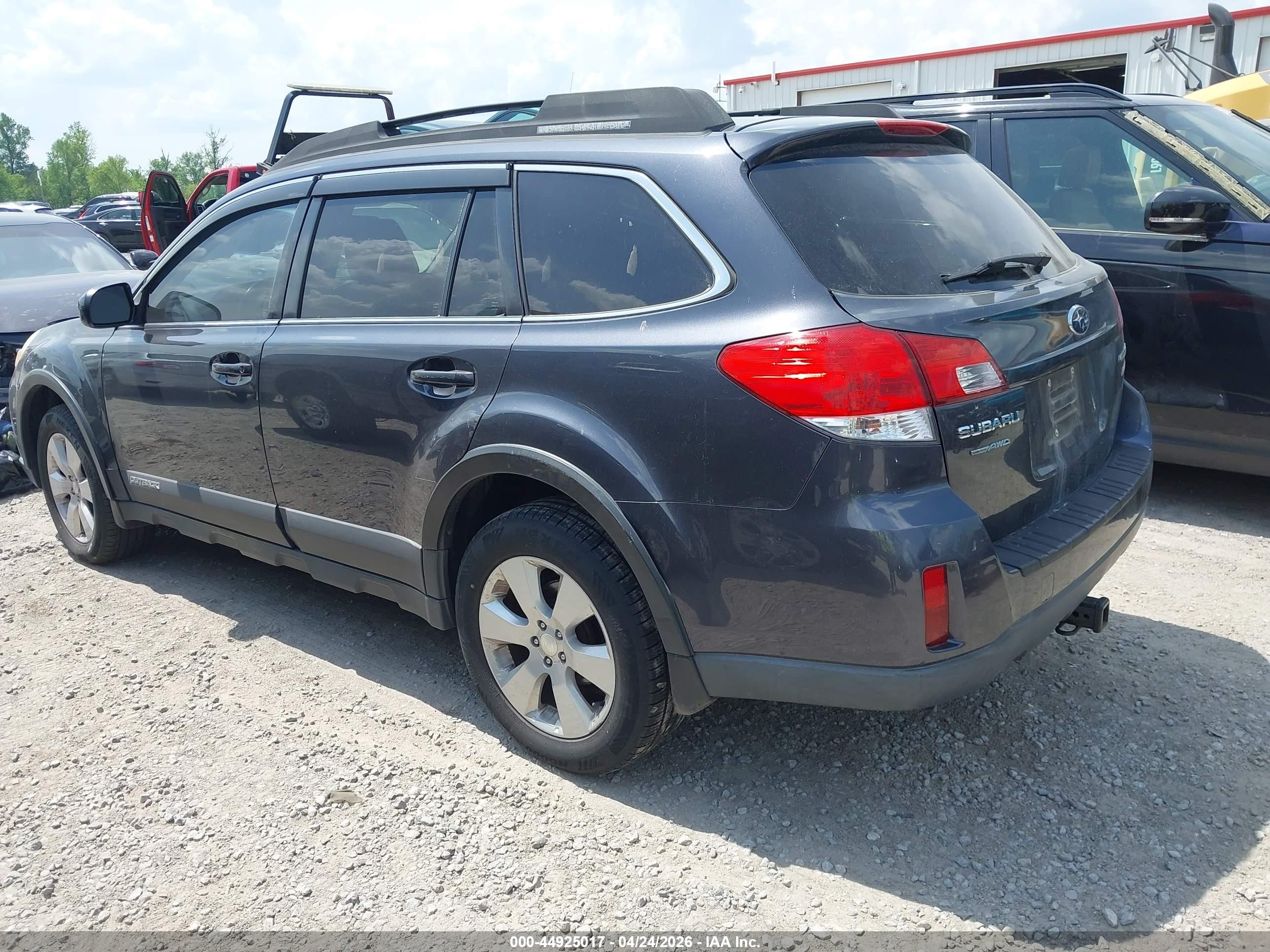 2011 Subaru Outback 2.5i Premium Gray vin: 4S4BRBCCXB3433774