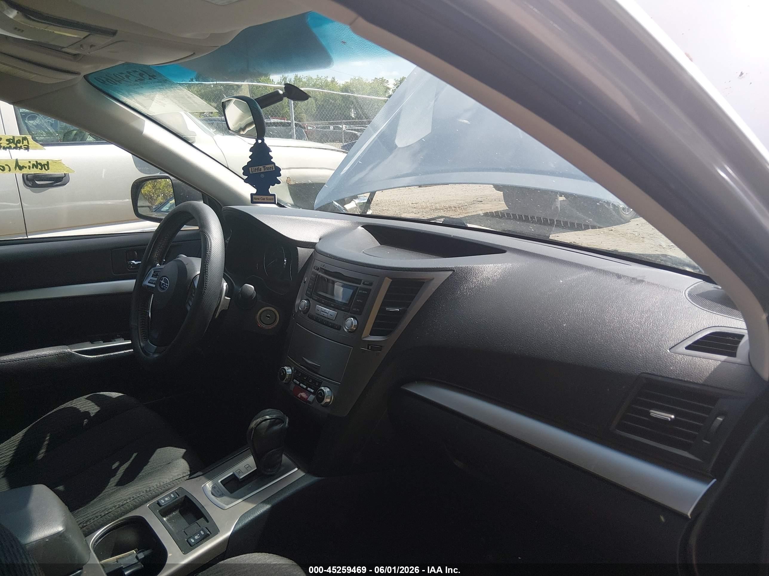 2012 Subaru Outback 2.5i Premium Silver vin: 4S4BRBCCXC3234662