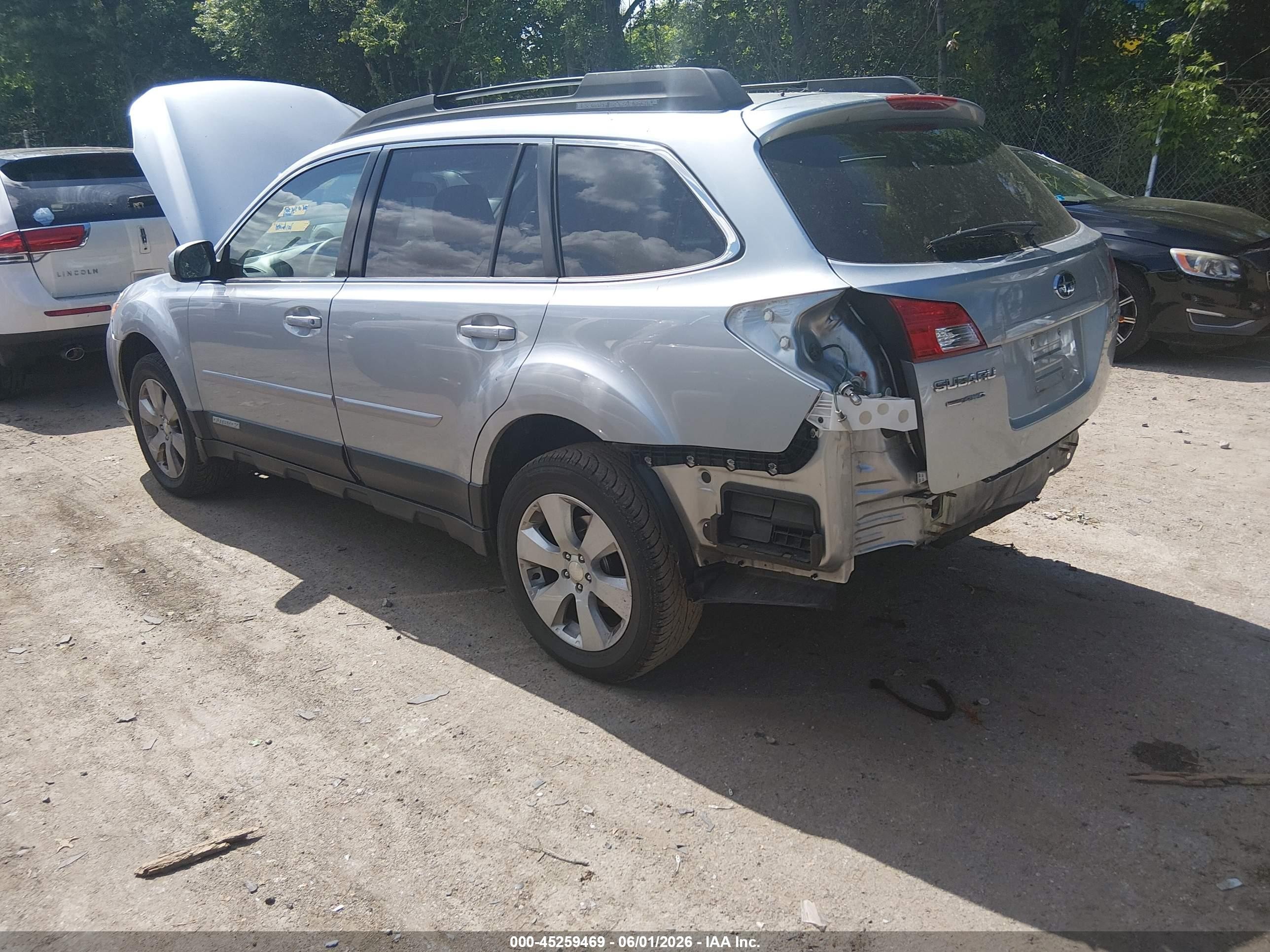 2012 Subaru Outback 2.5i Premium Silver vin: 4S4BRBCCXC3234662