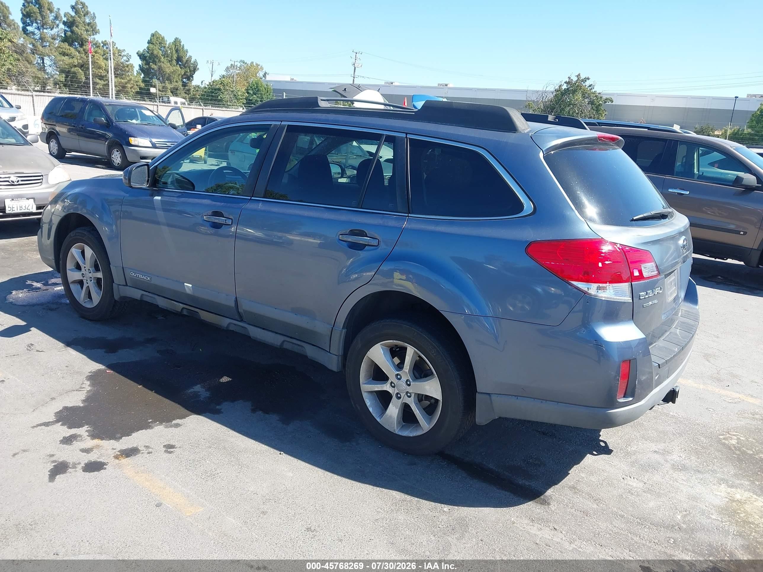 2013 Subaru Outback 2.5i Premium Blue vin: 4S4BRBCCXD3210086