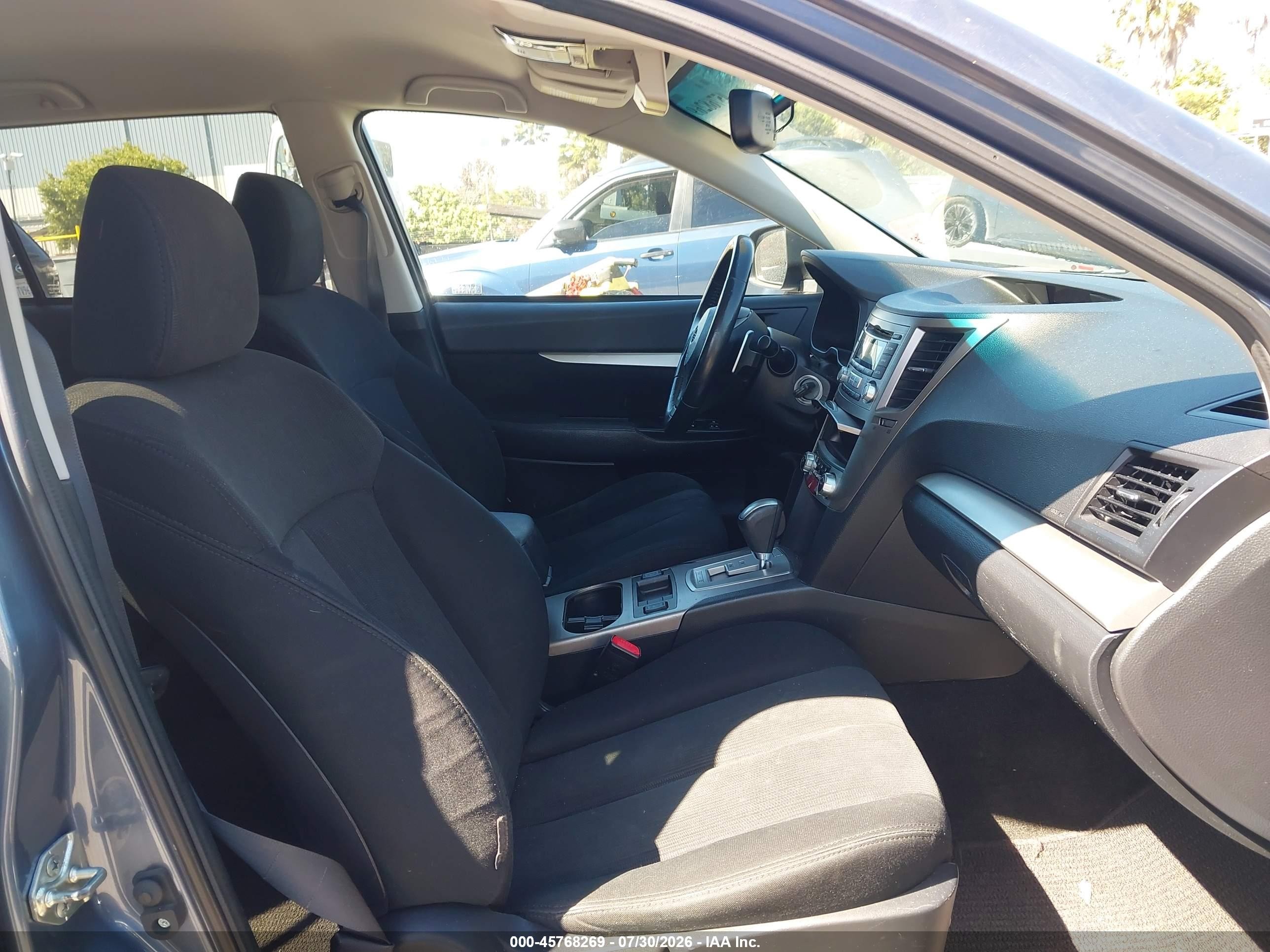 2013 Subaru Outback 2.5i Premium Blue vin: 4S4BRBCCXD3210086